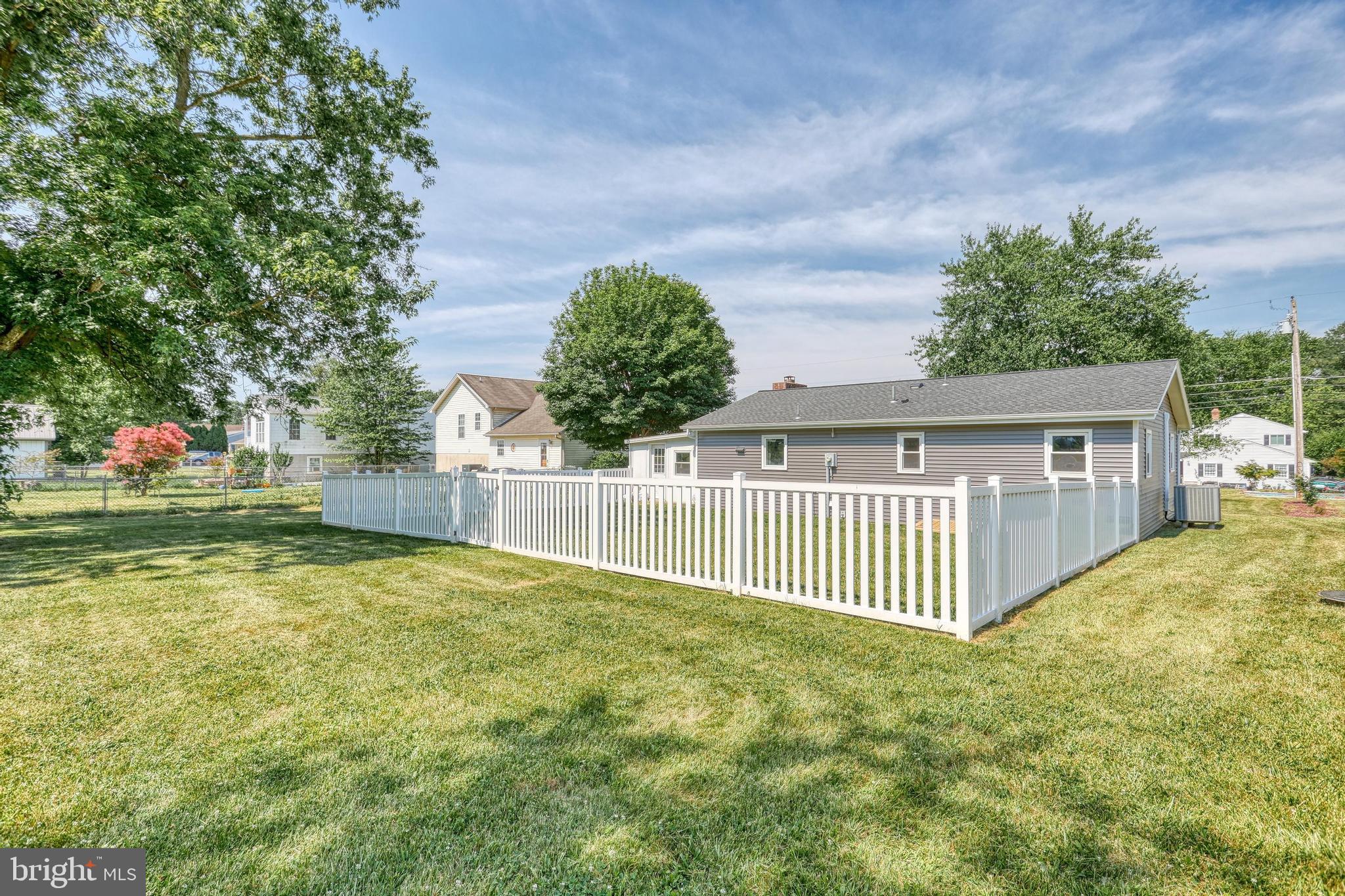 LAKE MEADE - Residential