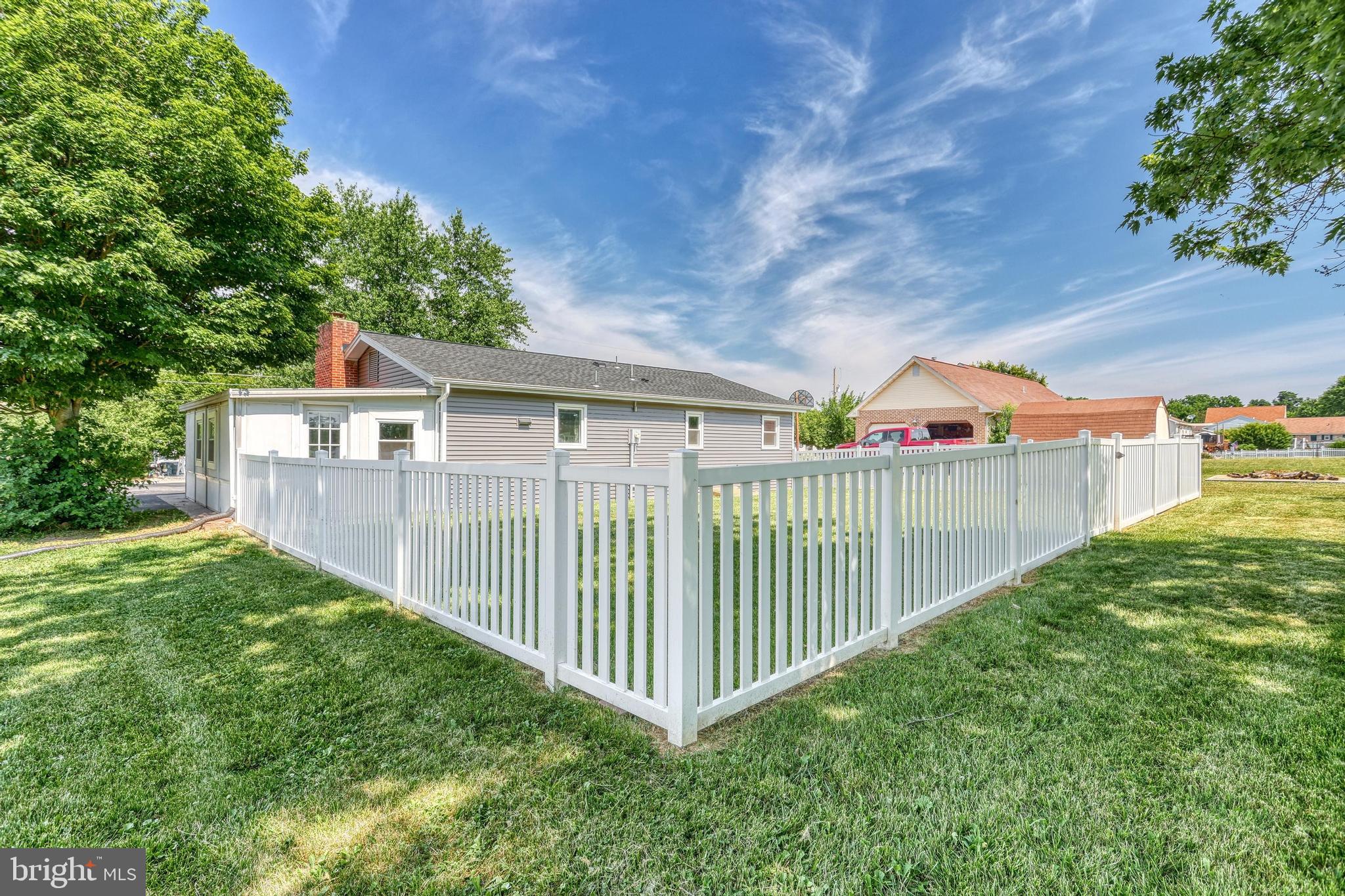 LAKE MEADE - Residential