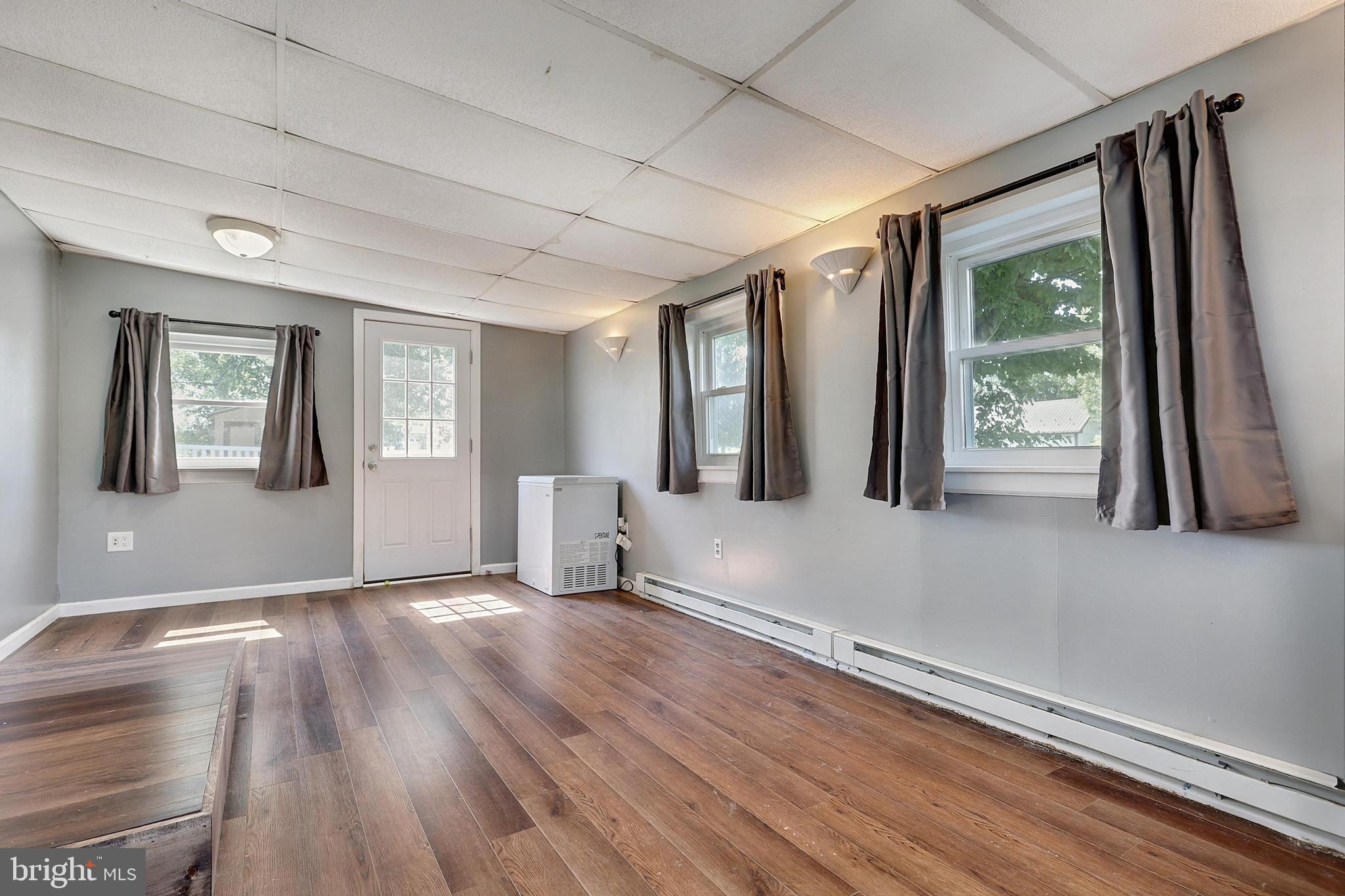 LAKE MEADE - Residential