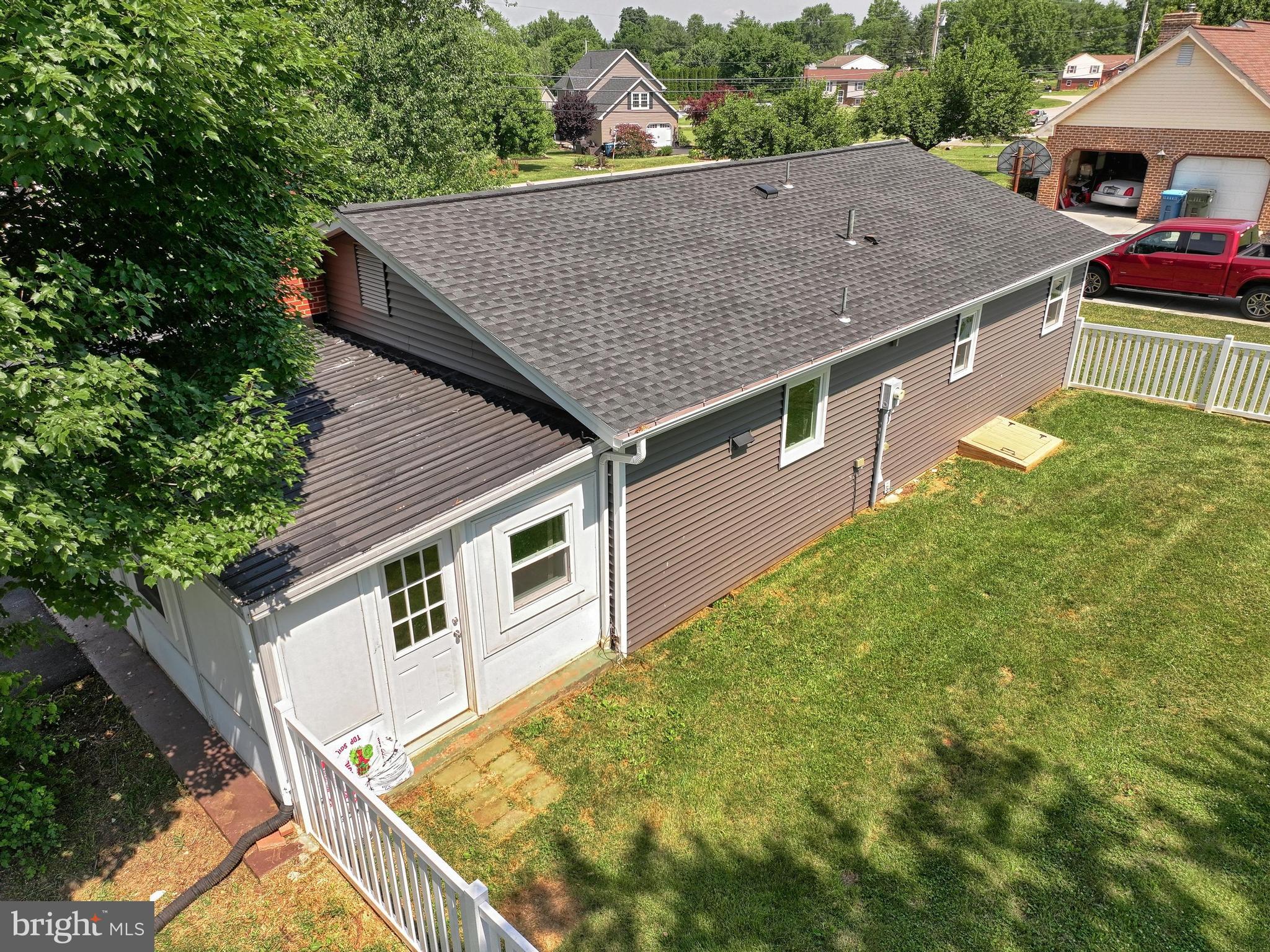 LAKE MEADE - Residential