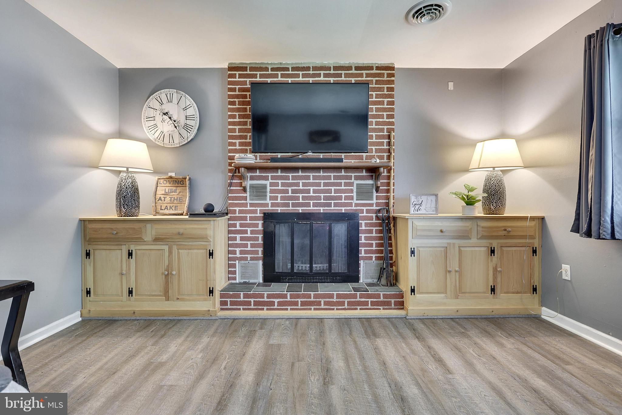 LAKE MEADE - Residential