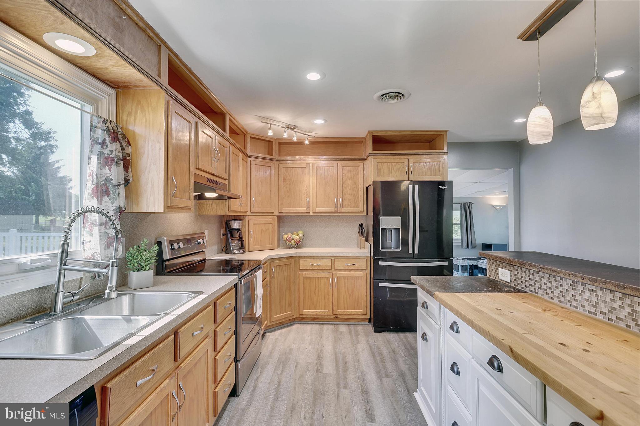 LAKE MEADE - Residential