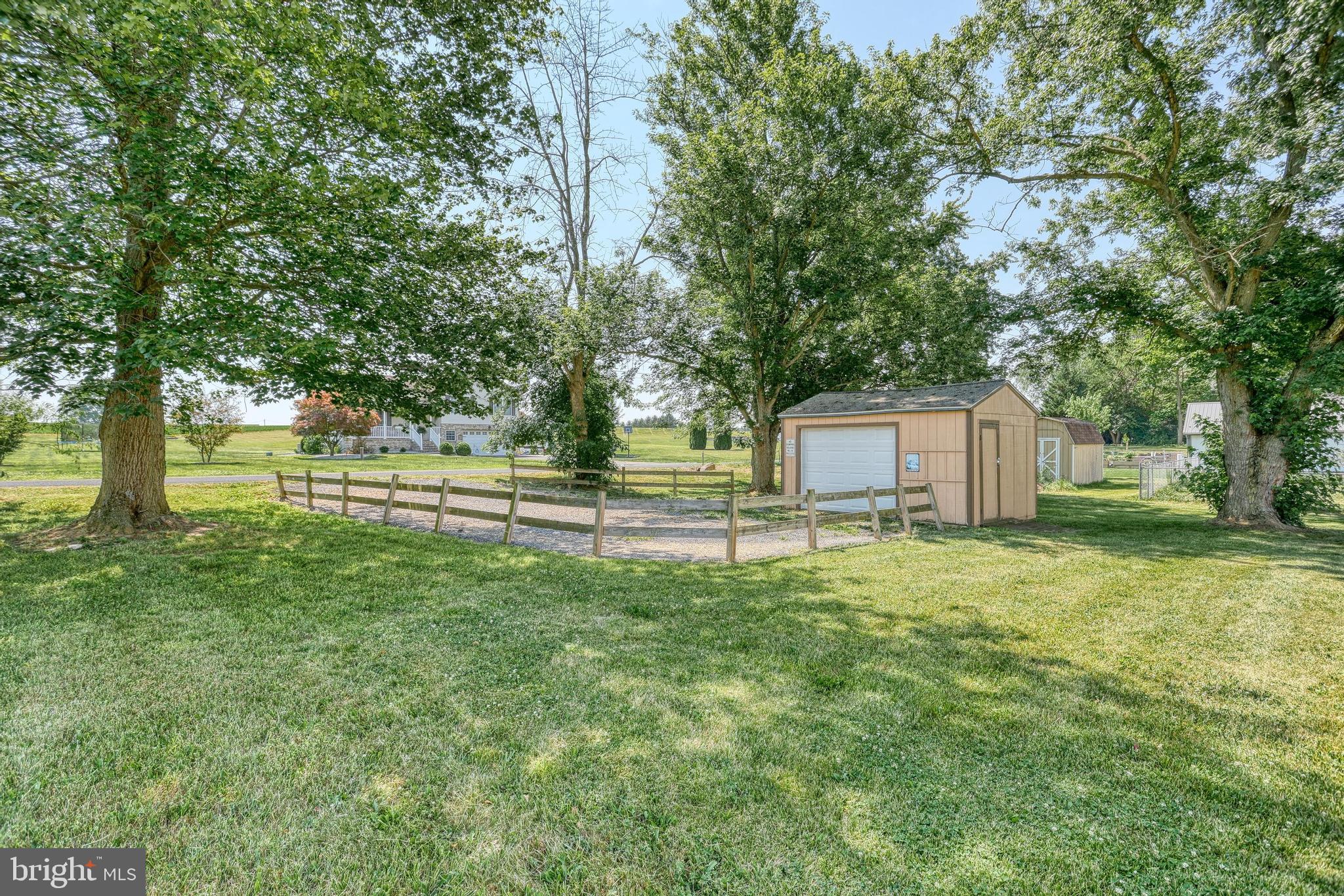 LAKE MEADE - Residential