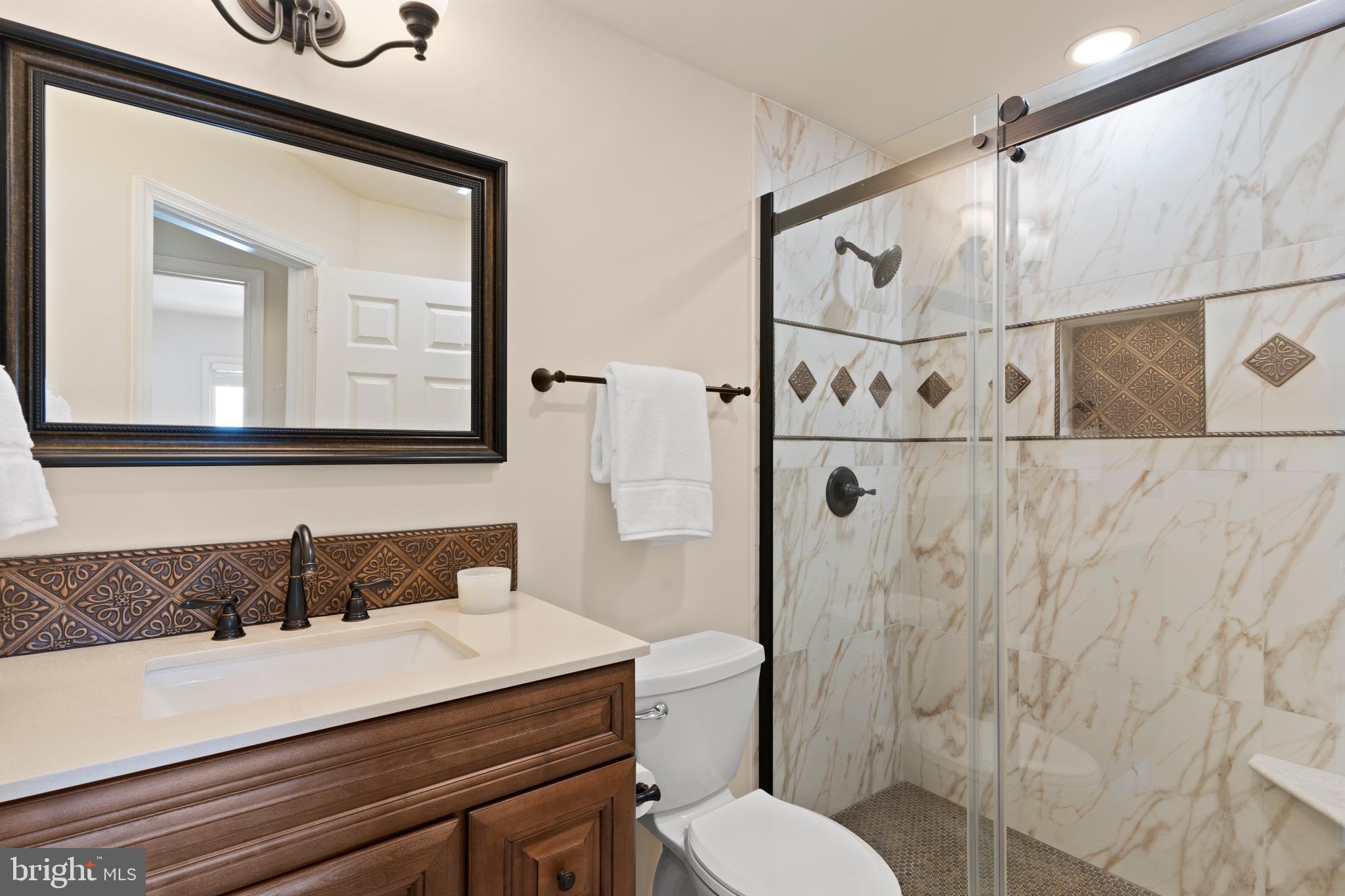 PARADISE / LANDS BAY - Residential