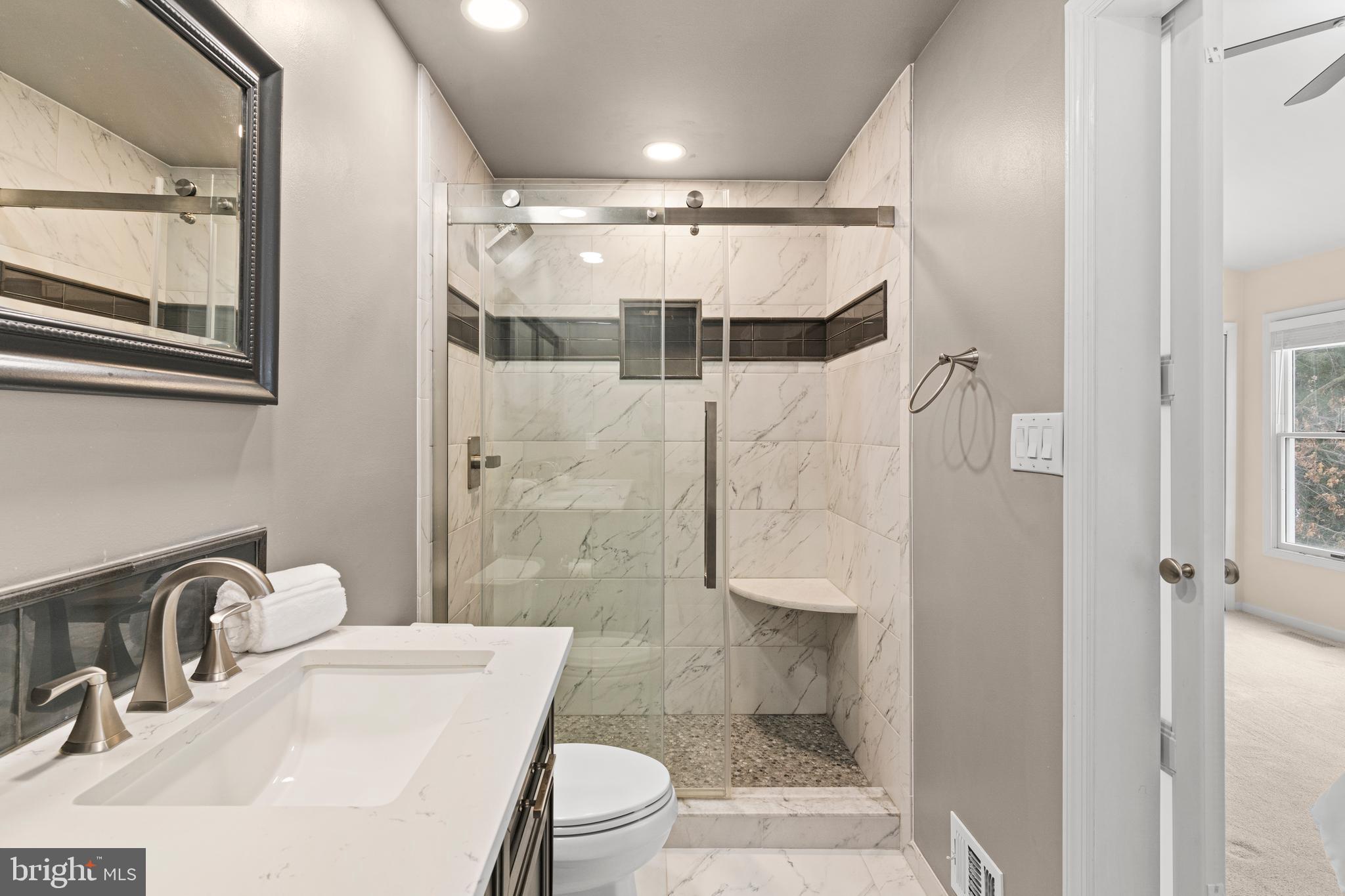 PARADISE / LANDS BAY - Residential