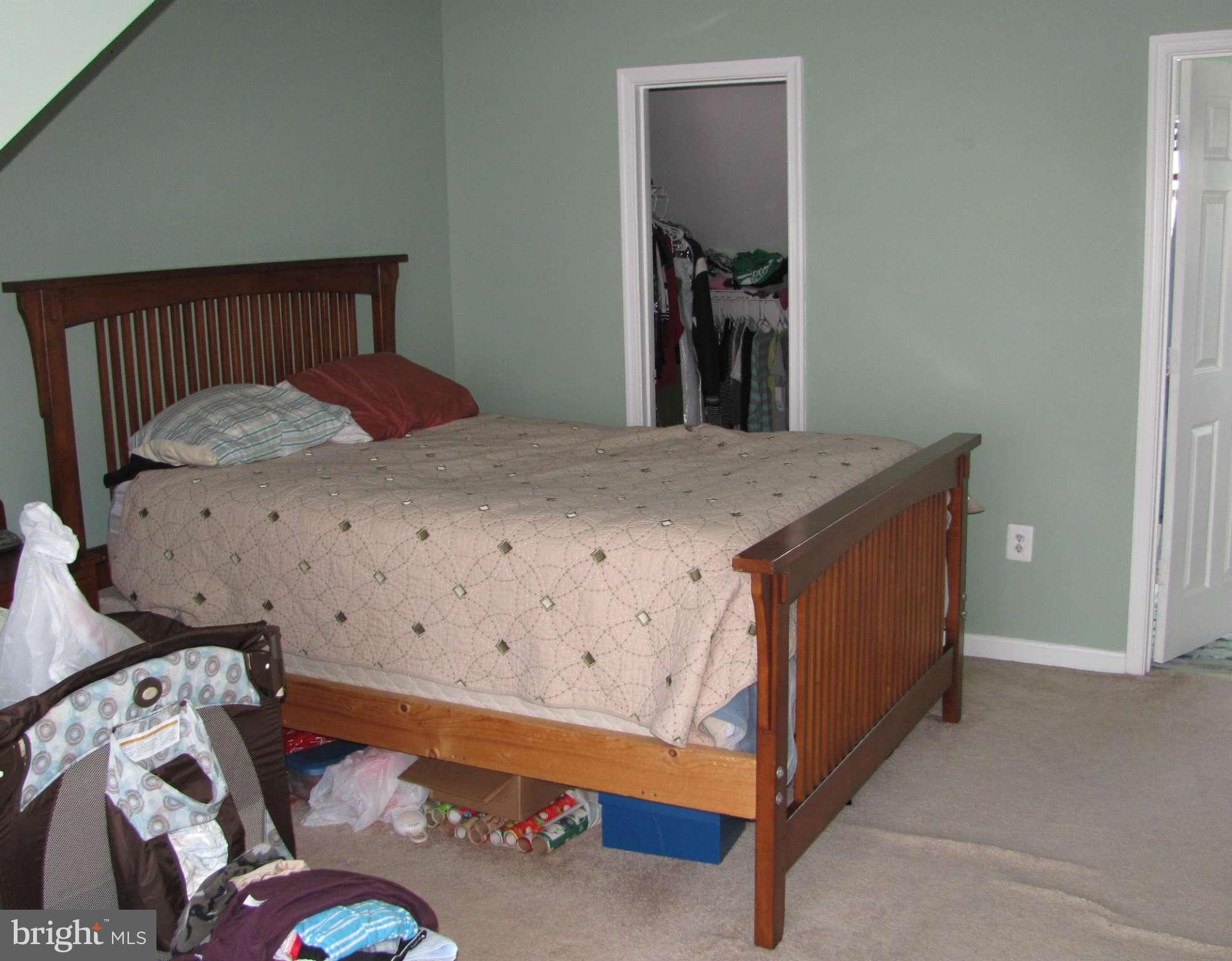 ASPEN WOODS - Residential Lease