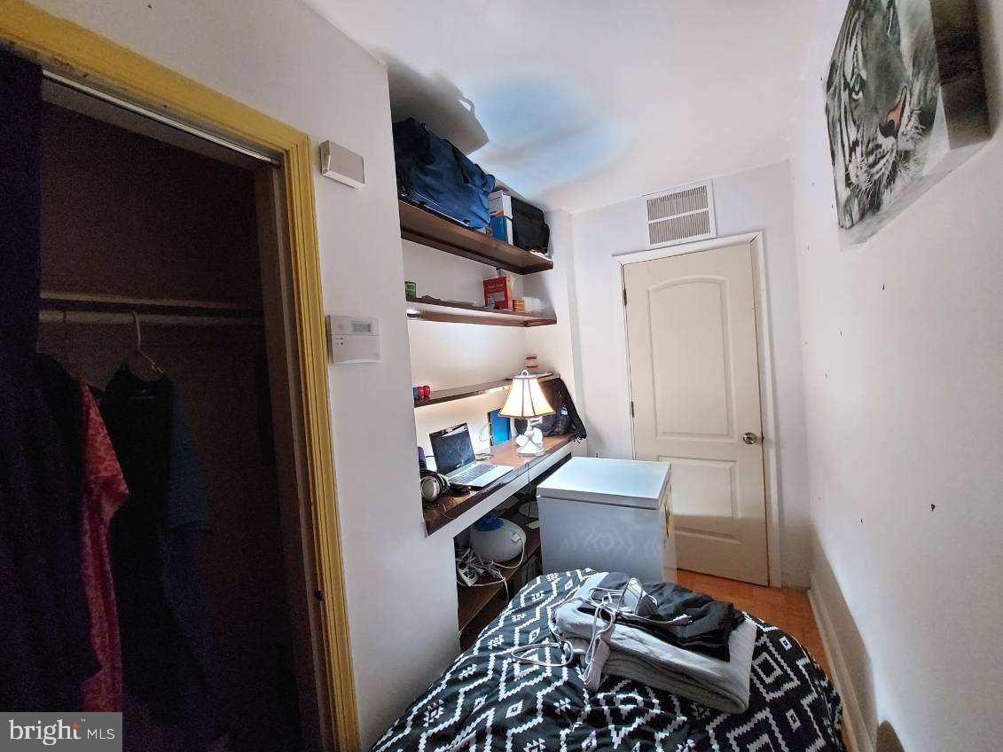 ROYAL ACRES - Residential