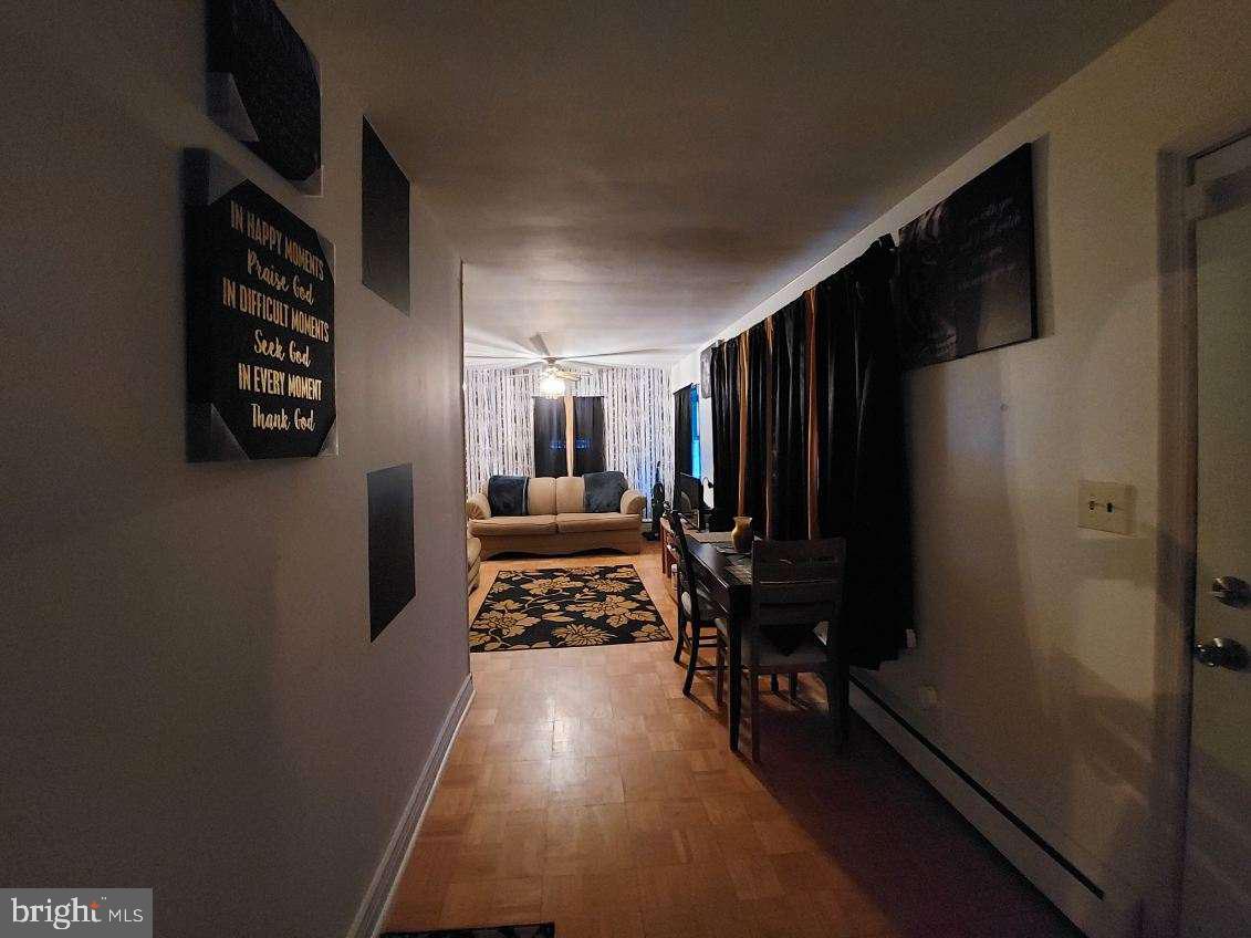 ROYAL ACRES - Residential