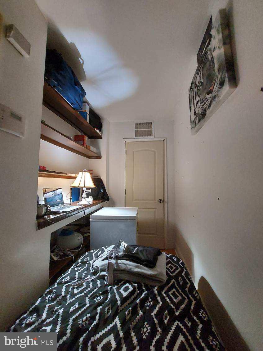 ROYAL ACRES - Residential