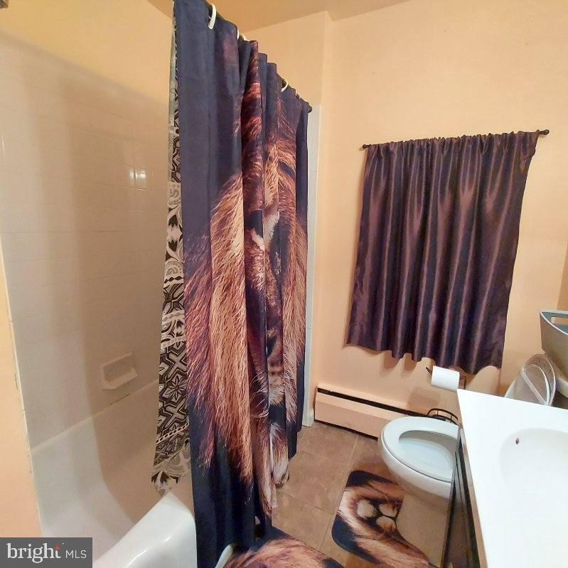 ROYAL ACRES - Residential