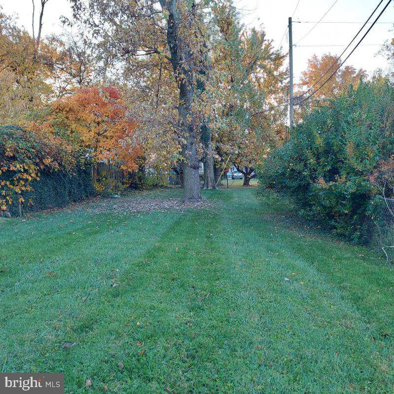 ROYAL ACRES - Residential