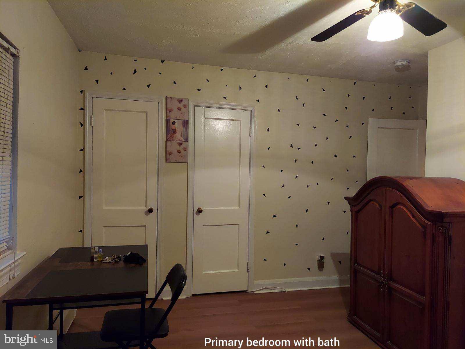 ROYAL ACRES - Residential