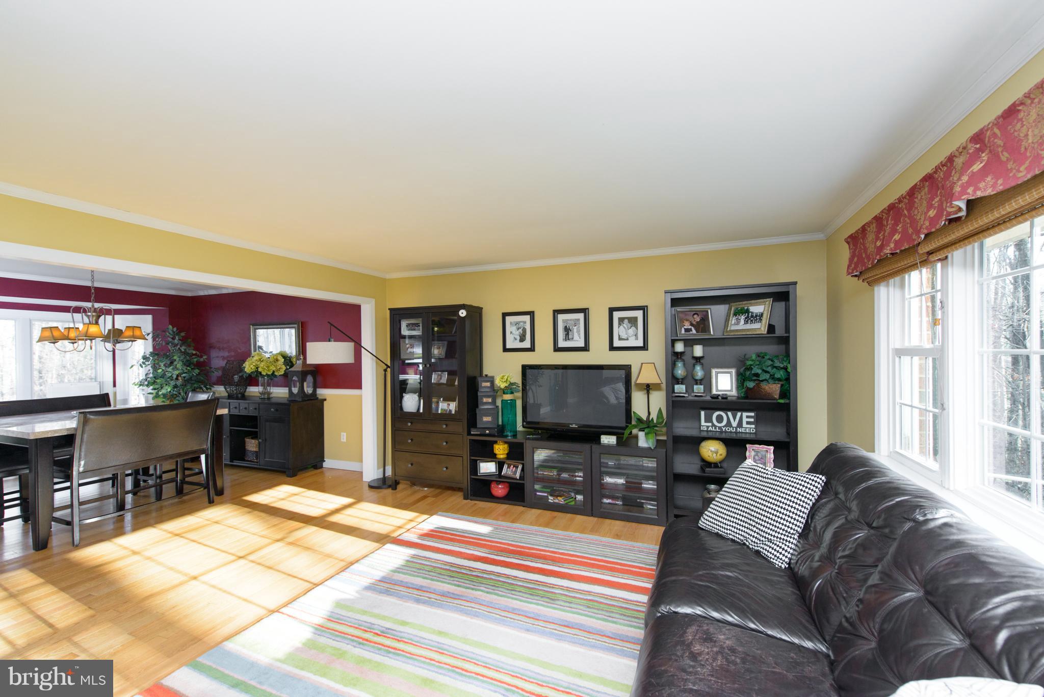 HALLMARK WOODS - Residential