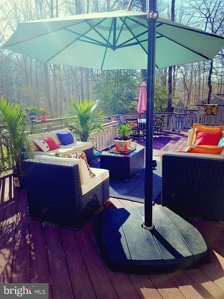 HALLMARK WOODS - Residential