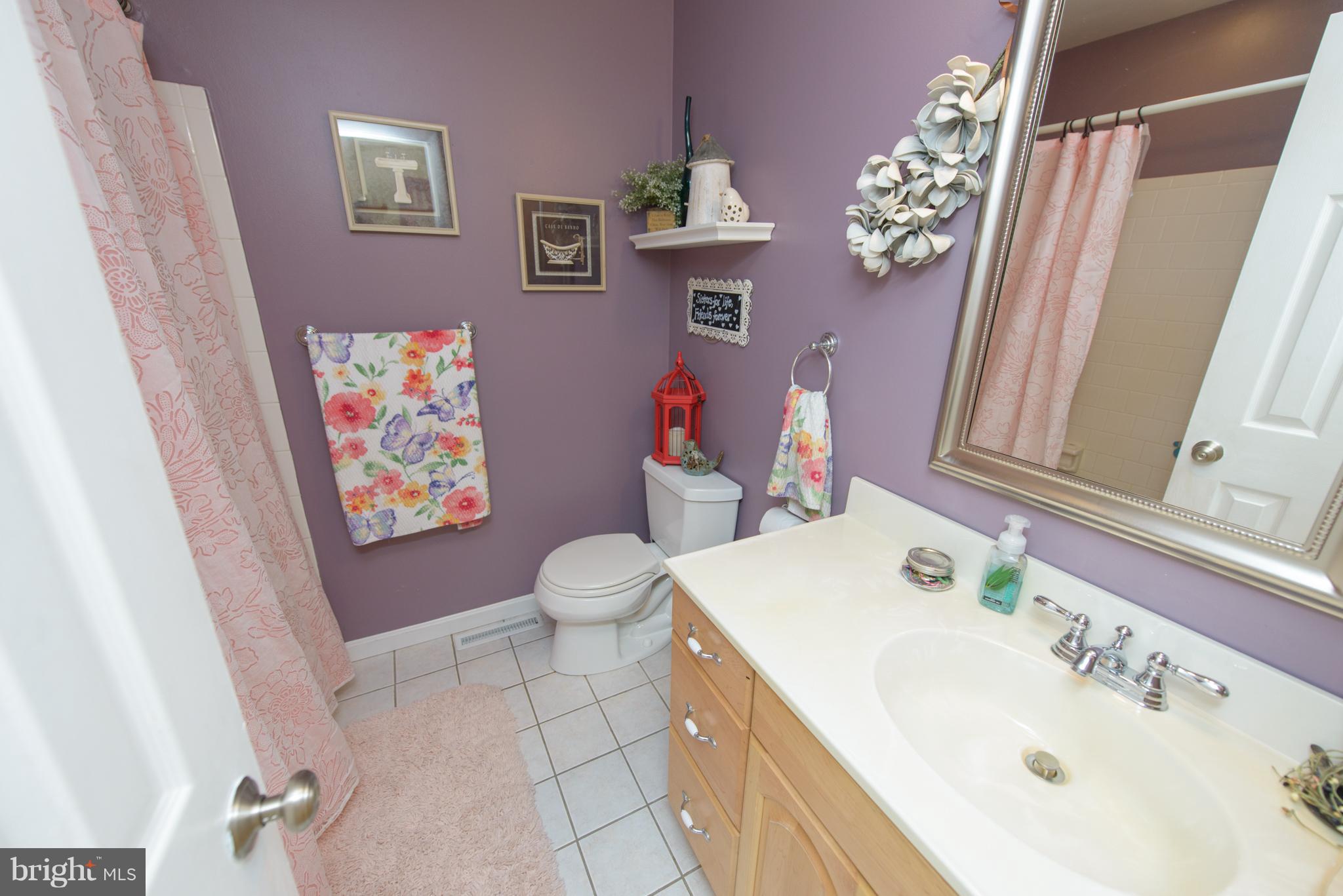 HALLMARK WOODS - Residential