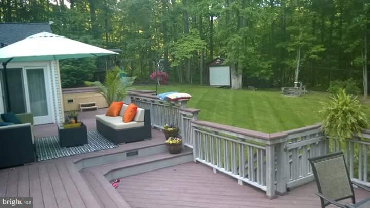 HALLMARK WOODS - Residential