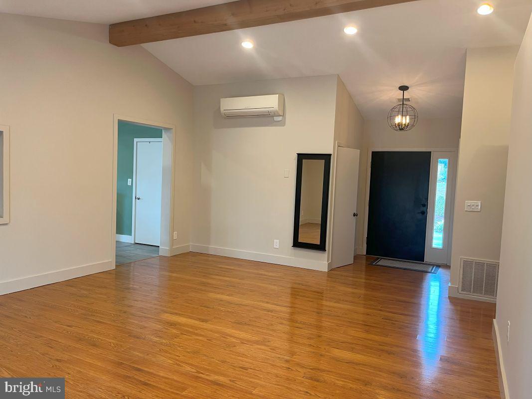 BONNIE BRAE - Residential Lease