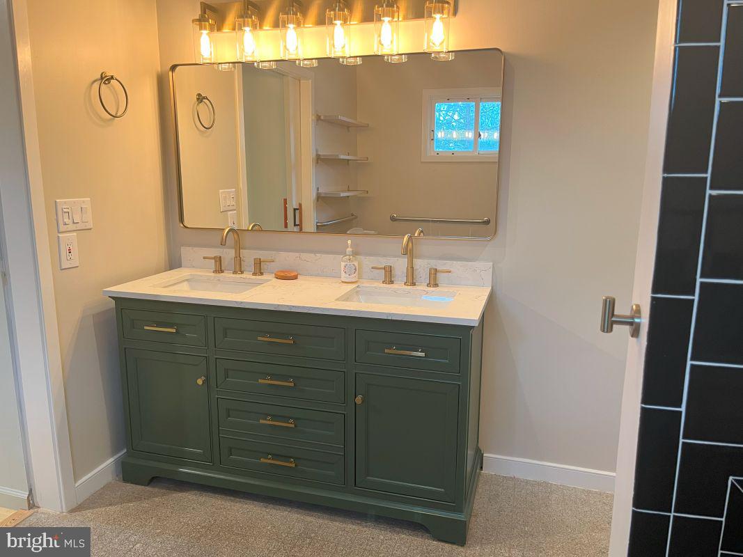 BONNIE BRAE - Residential Lease