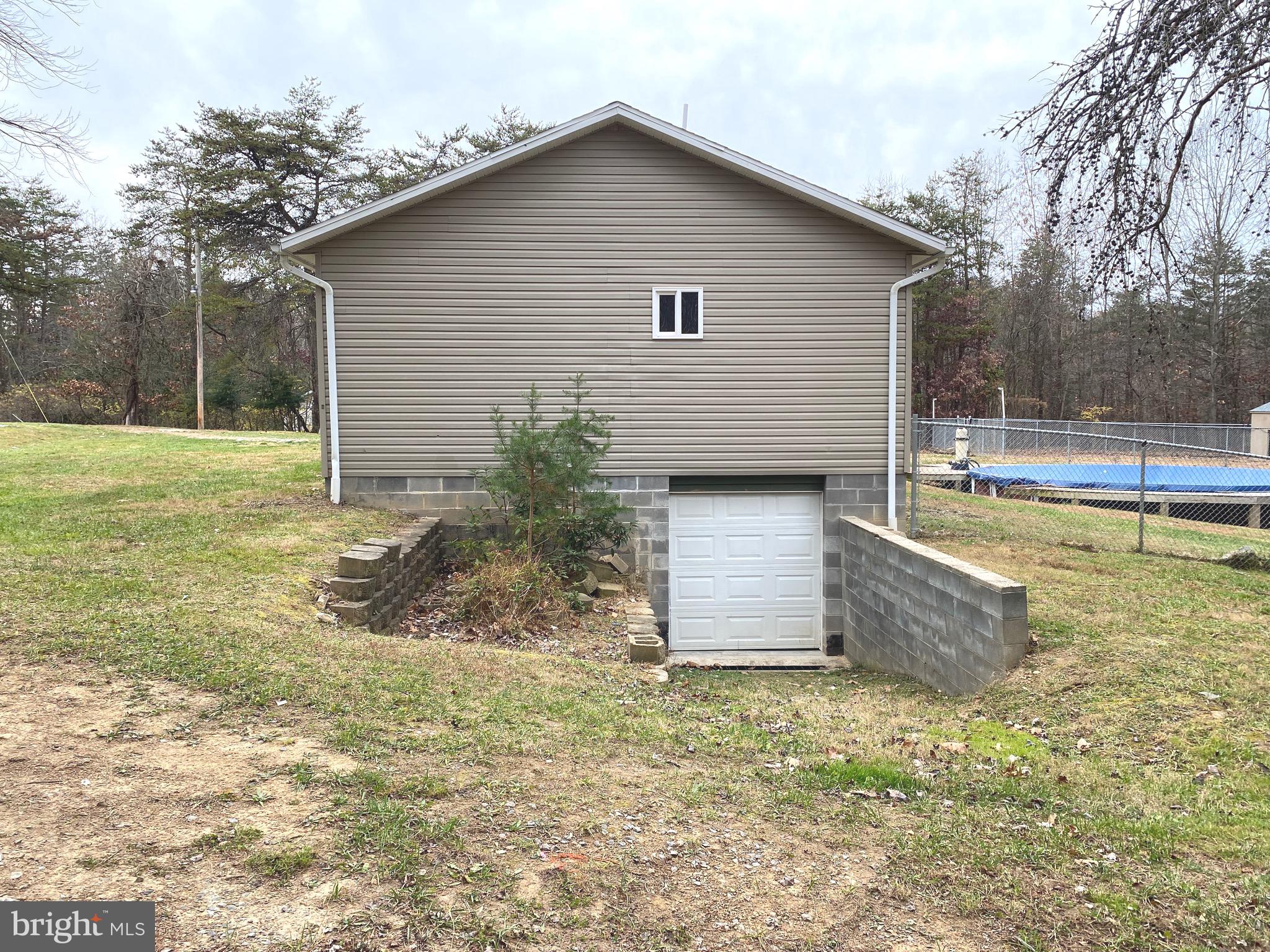 MOUNTAIN LICK RUN - Residential