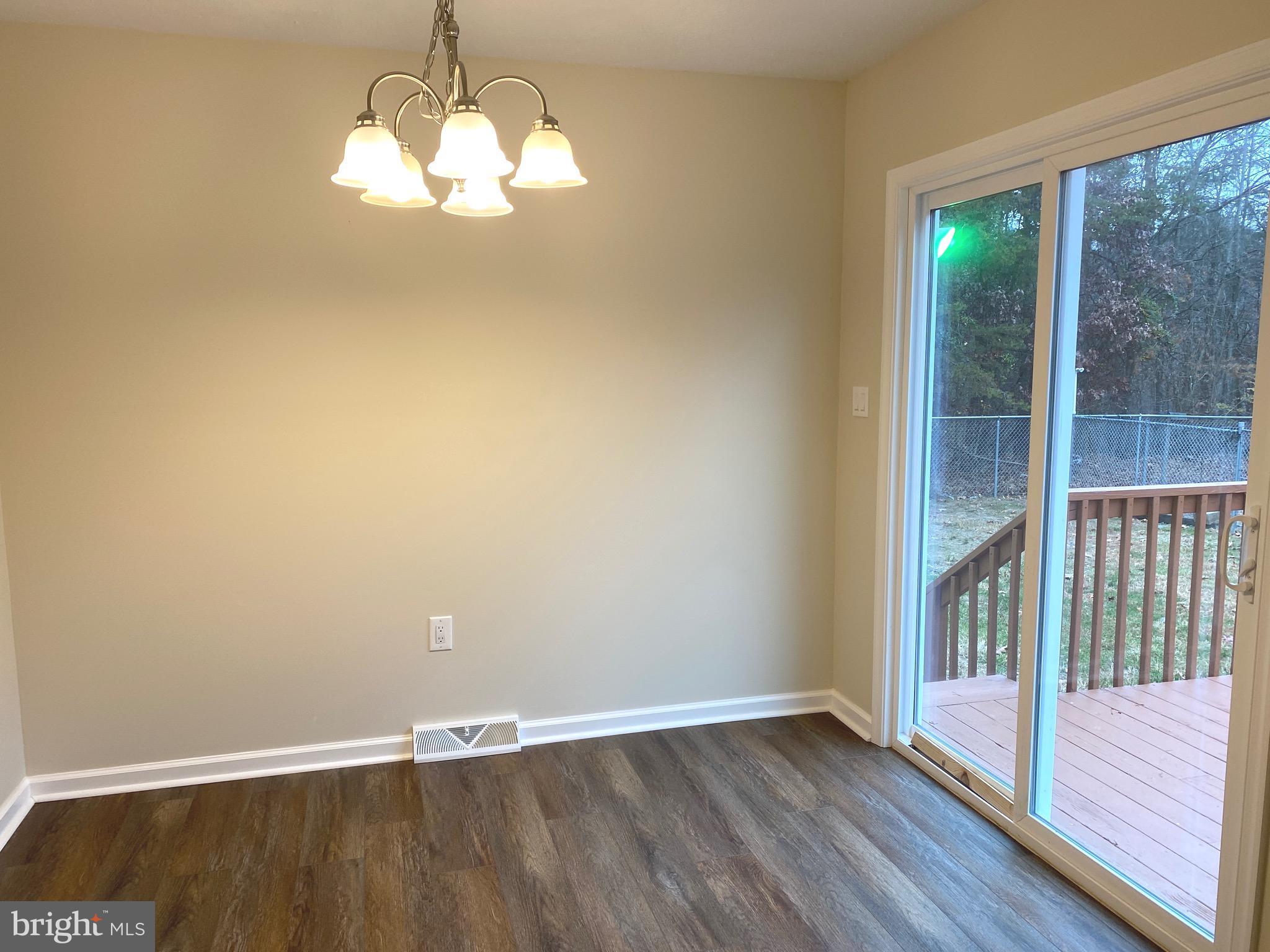 MOUNTAIN LICK RUN - Residential