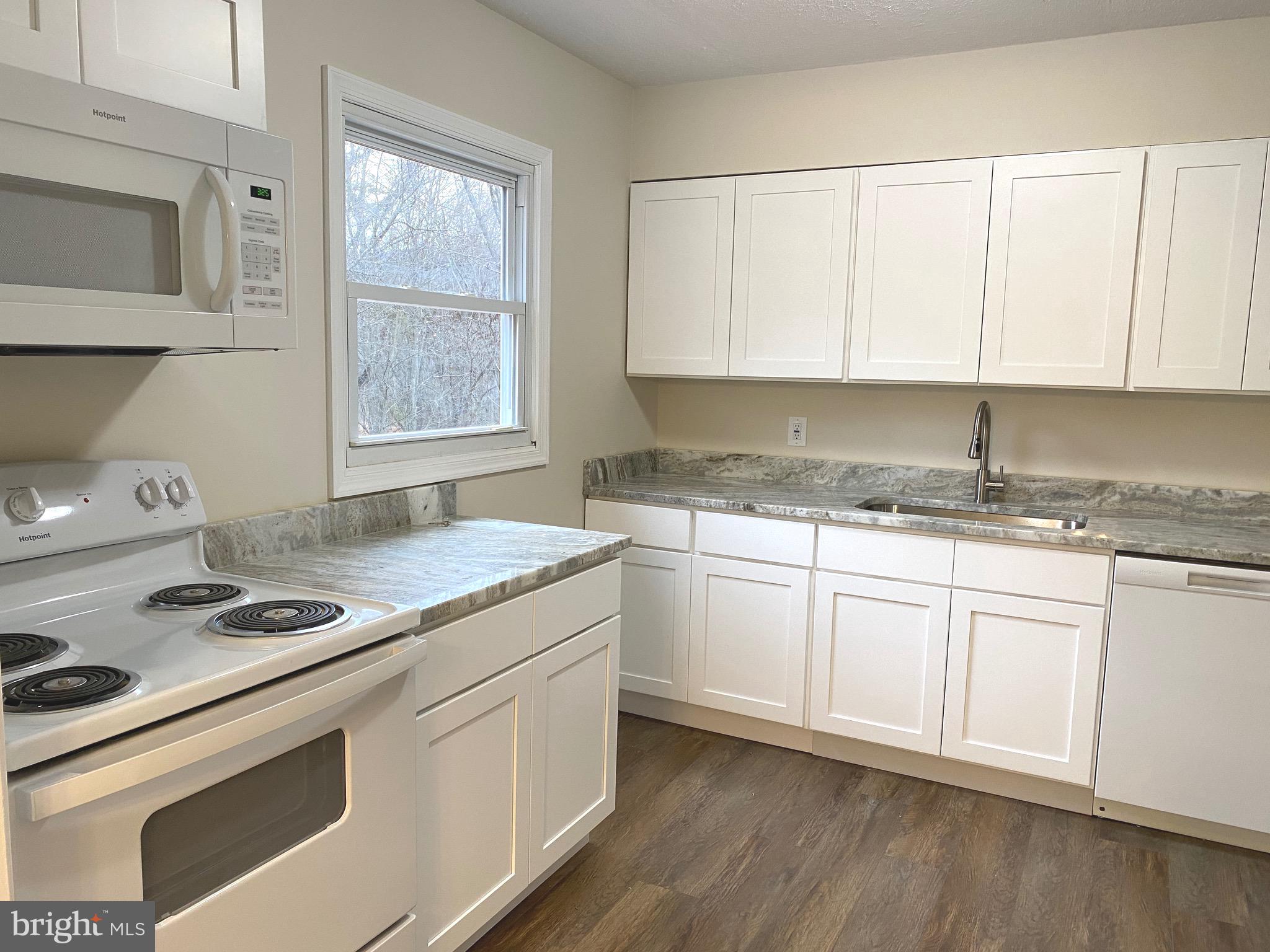 MOUNTAIN LICK RUN - Residential