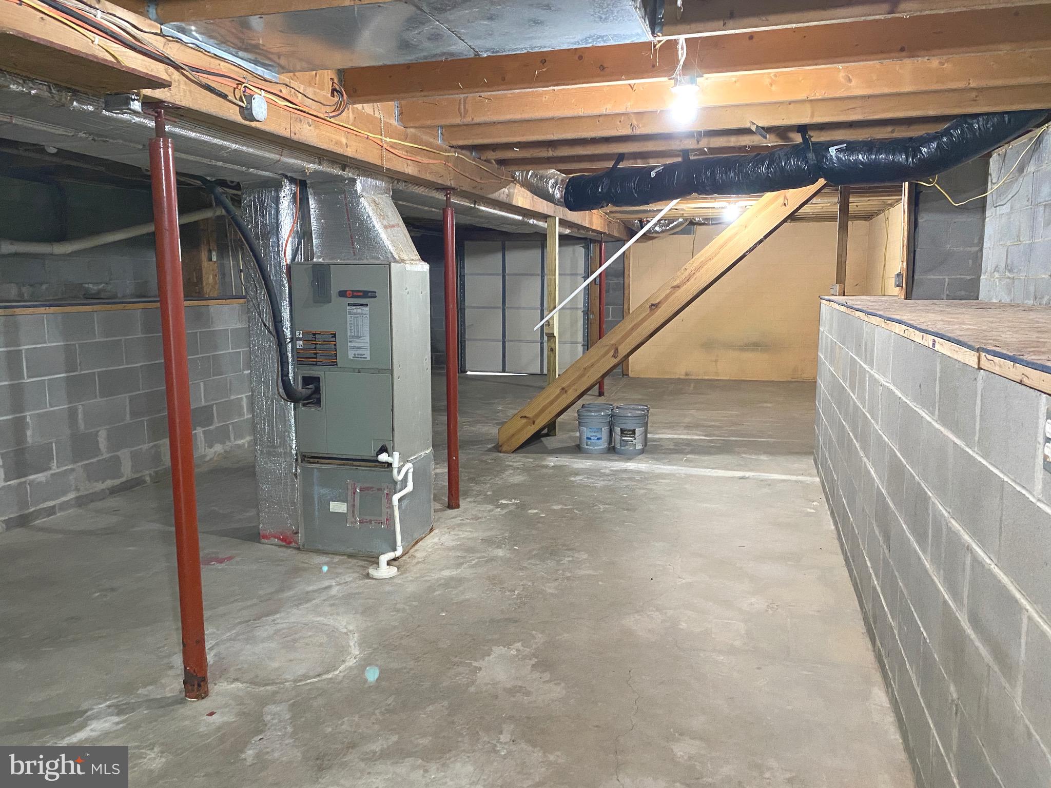 MOUNTAIN LICK RUN - Residential