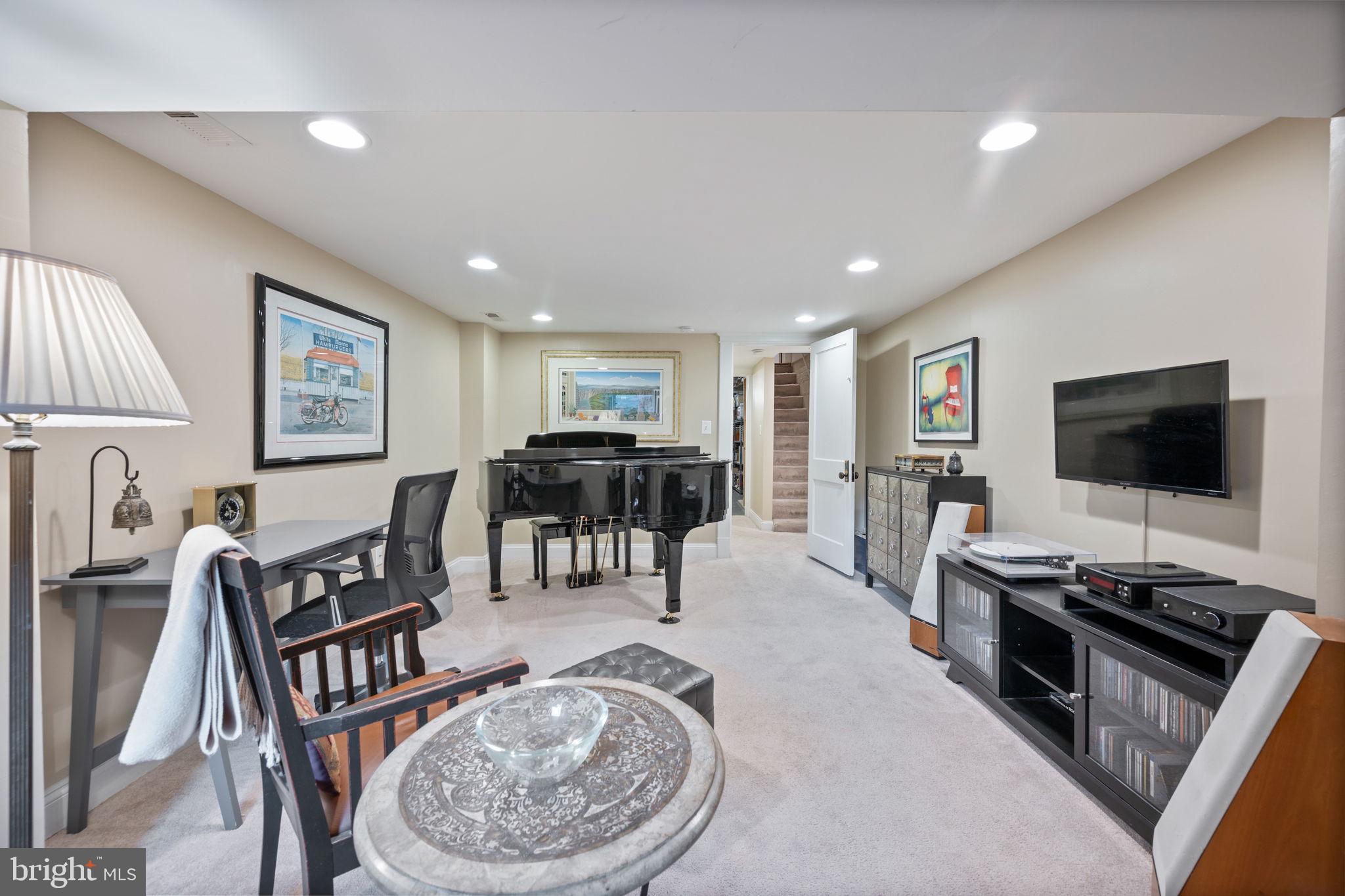 BREWERS HILL - Residential