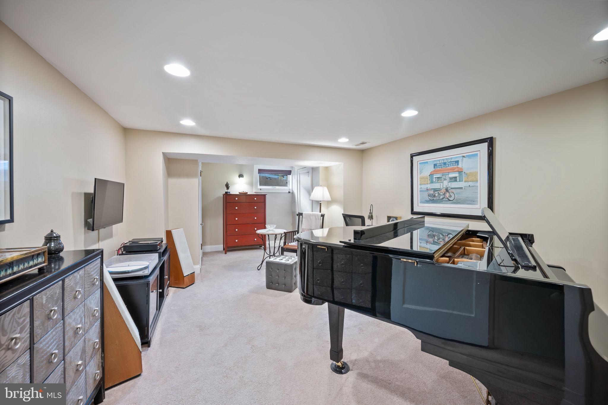 BREWERS HILL - Residential