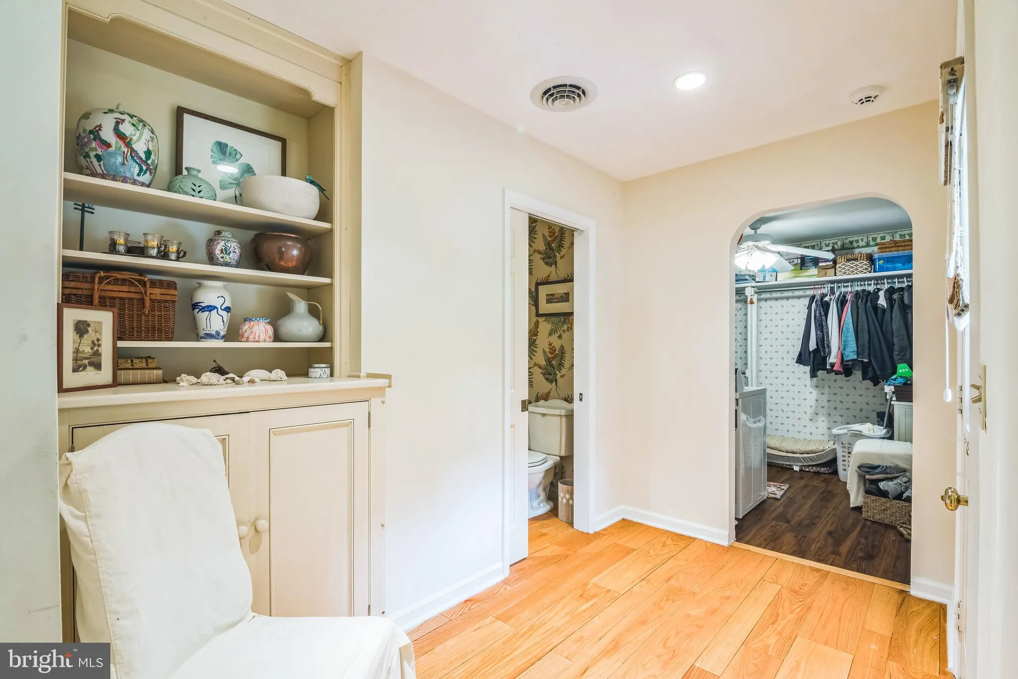 Millville, New Jersey 08332, United States, 3 Bedrooms Bedrooms, ,3 BathroomsBathrooms,Residential,Pending,45801