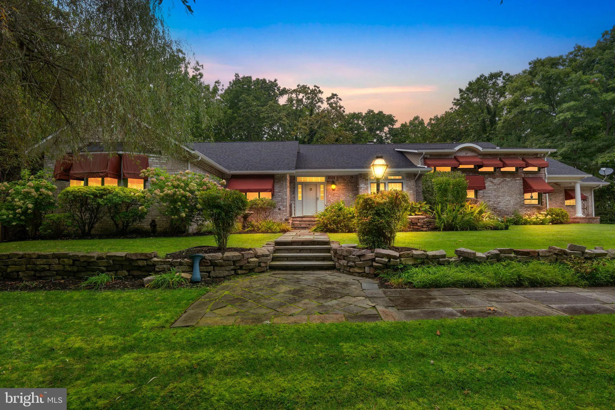 Millville, New Jersey 08332, United States, 3 Bedrooms Bedrooms, ,3 BathroomsBathrooms,Residential,Pending,45801