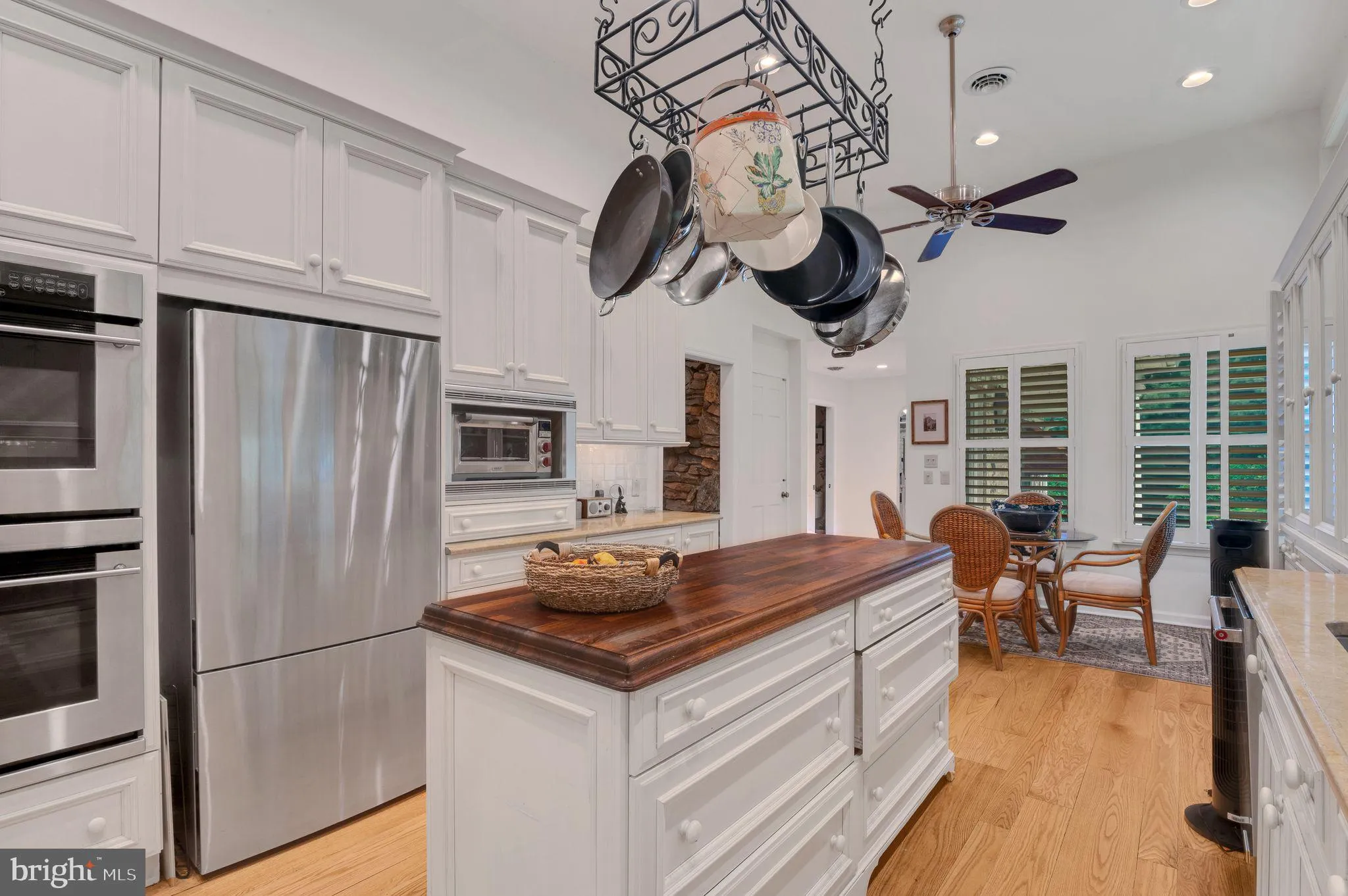 Millville, New Jersey 08332, United States, 3 Bedrooms Bedrooms, ,3 BathroomsBathrooms,Residential,Pending,45801