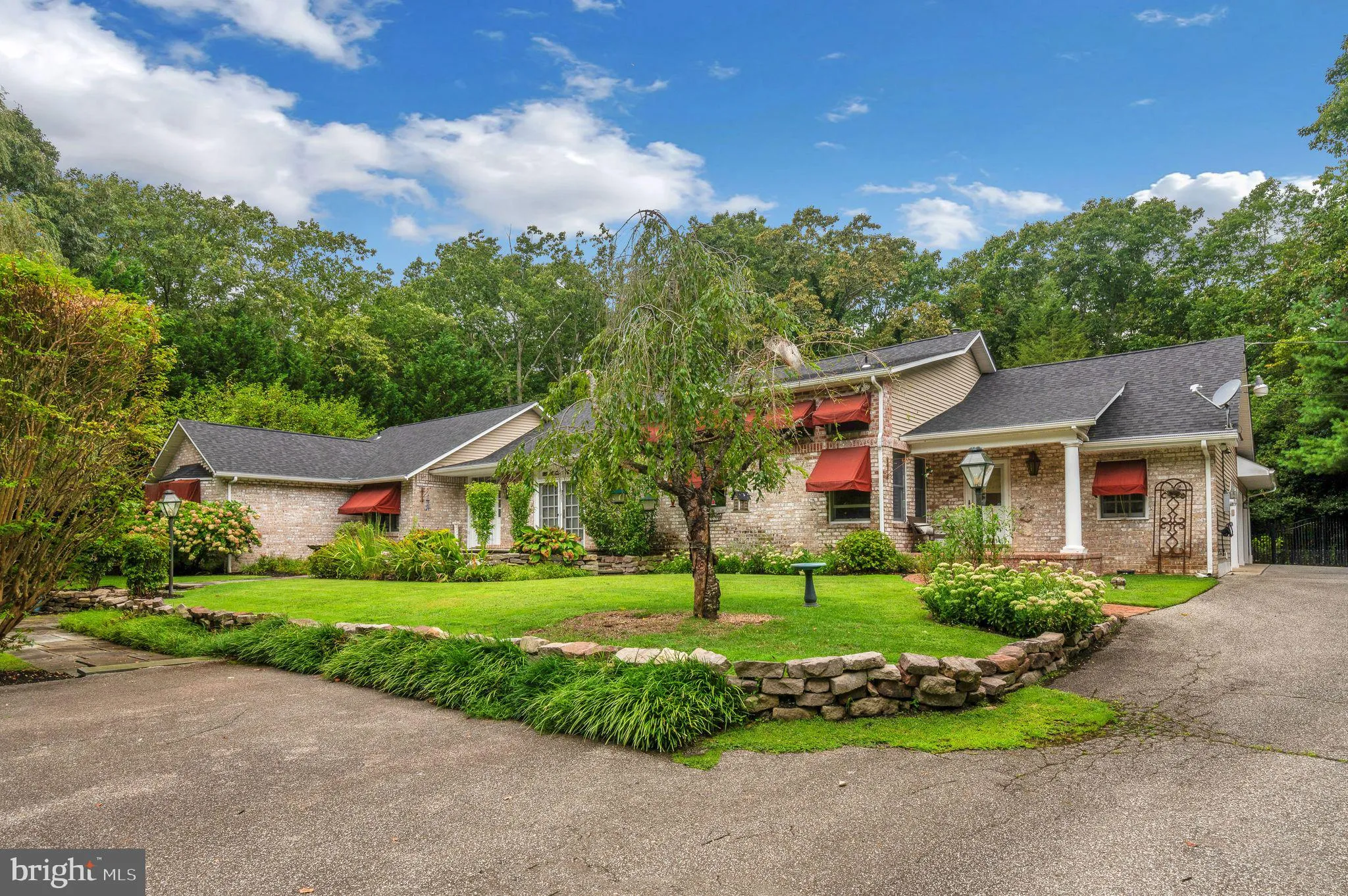 Millville, New Jersey 08332, United States, 3 Bedrooms Bedrooms, ,3 BathroomsBathrooms,Residential,Pending,45801