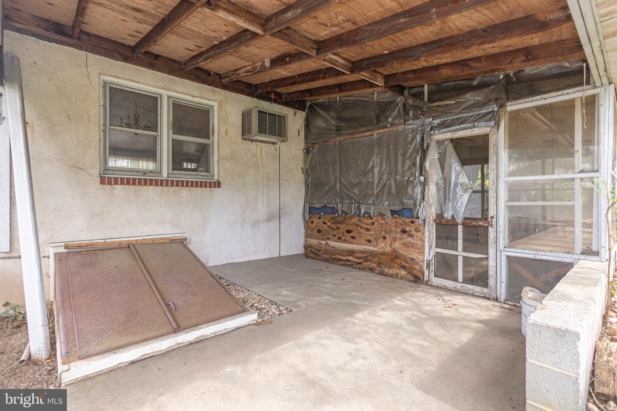 NON AVAILABLE - Residential