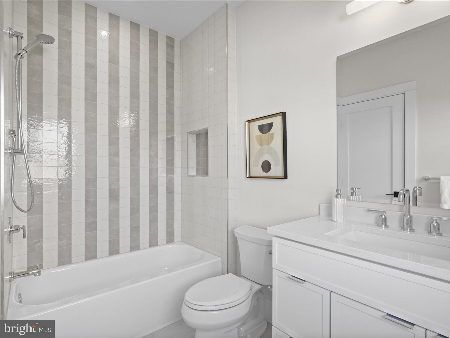 VIENNA WOODS - Residential