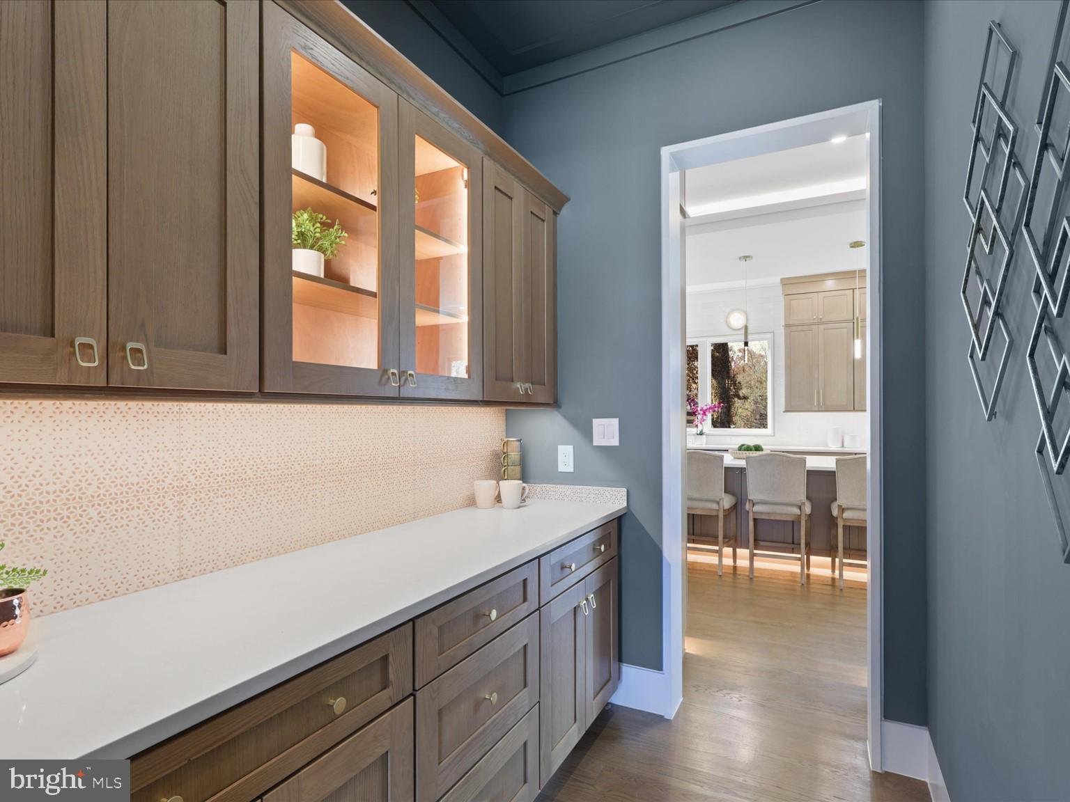 VIENNA WOODS - Residential