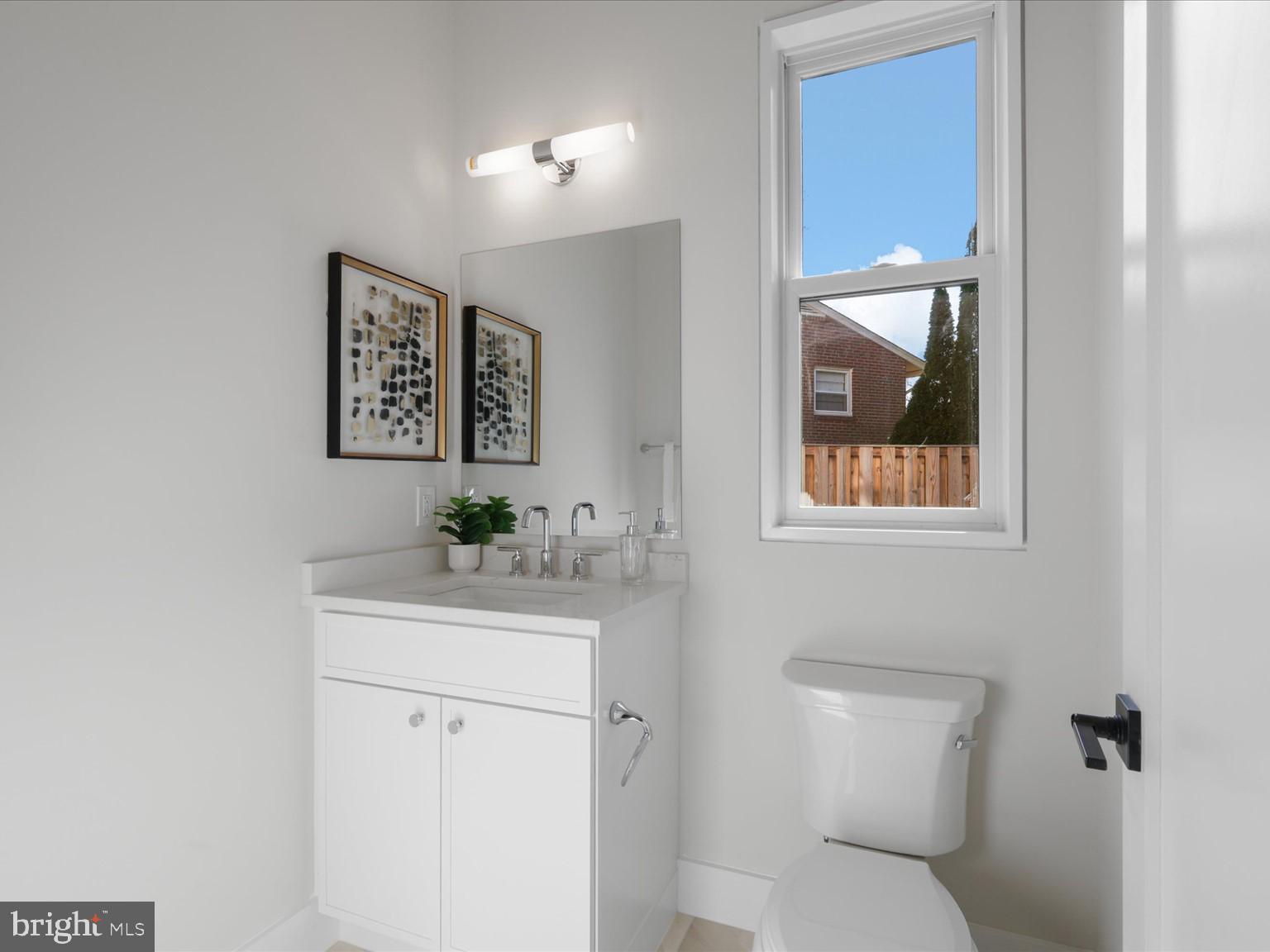 VIENNA WOODS - Residential