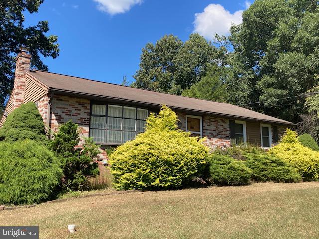THIS PROPERTY IS GOING TO AUCTION ON FRIDAY OCTOBER 17, 2025 @ 6:00 PM. THE LIST PRICE ONLY REFLECTS THE SUGGESTED STARTING BID. Charming brick rancher situated on a rural 1.13 acre tract offering spectacular panoramic views! One-owner custom built home features an eat-in kitchen, living room with bay window, 3 bedrooms, 2 full baths, 16' x 14' utility shed, 15' x 35' lean-to, PVC gazebo, Generace aux LP generator, spacious lawn and garden area, rustic split-rail fence and wooded borders.
Desirable southern exposure, energy efficient low maintenance home, convenient one-floor living!