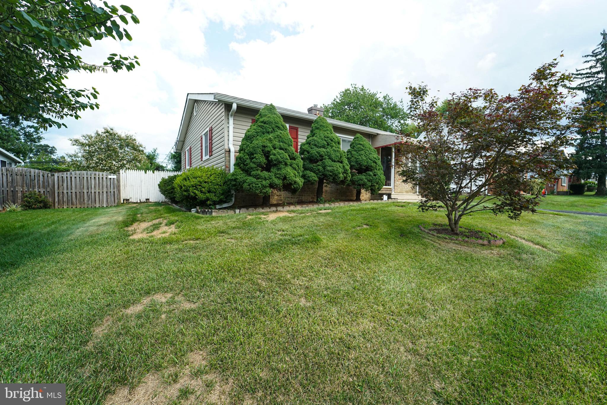 1223 BLACK FRIARS