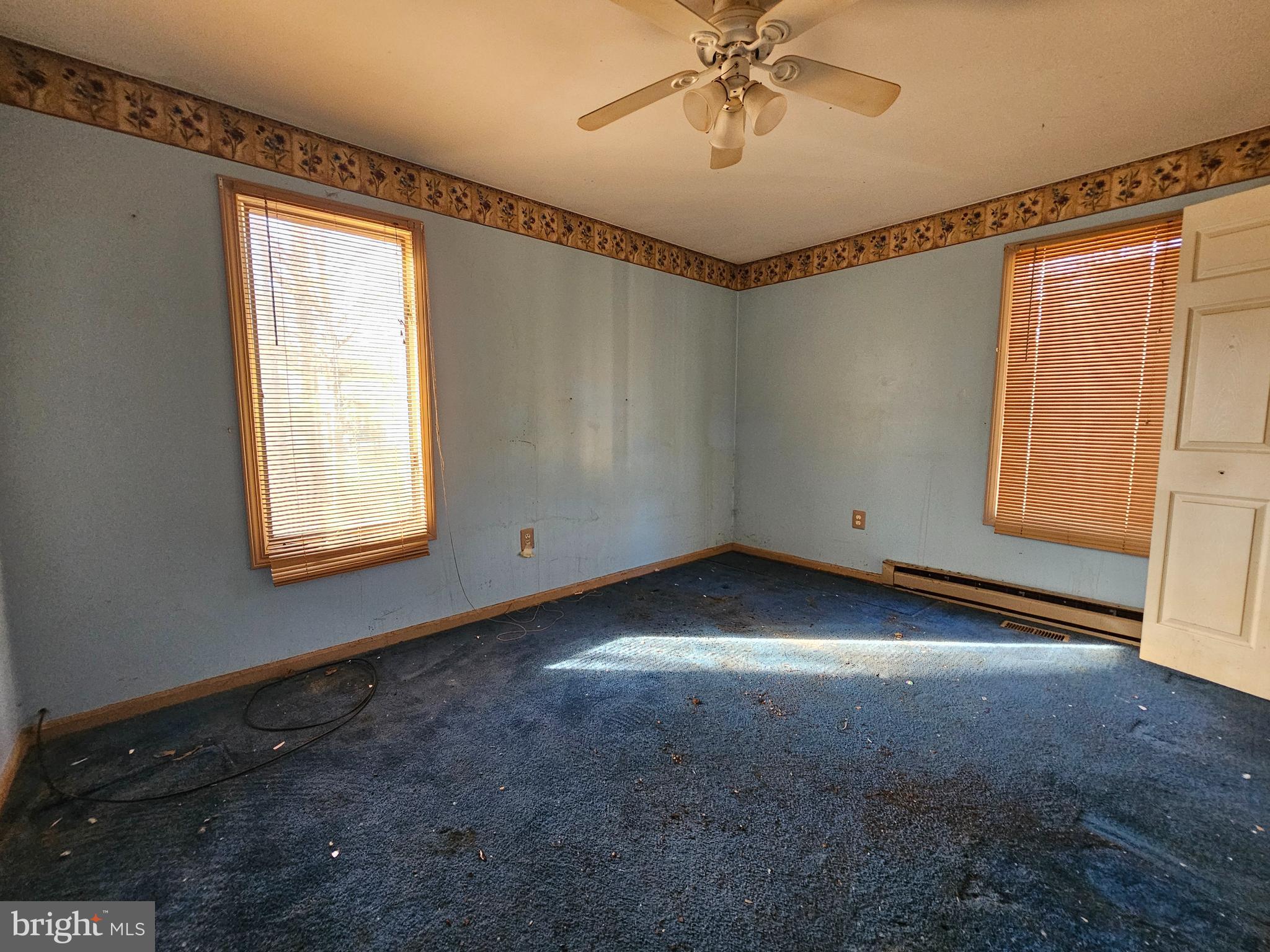 WHITE SANDS - Residential