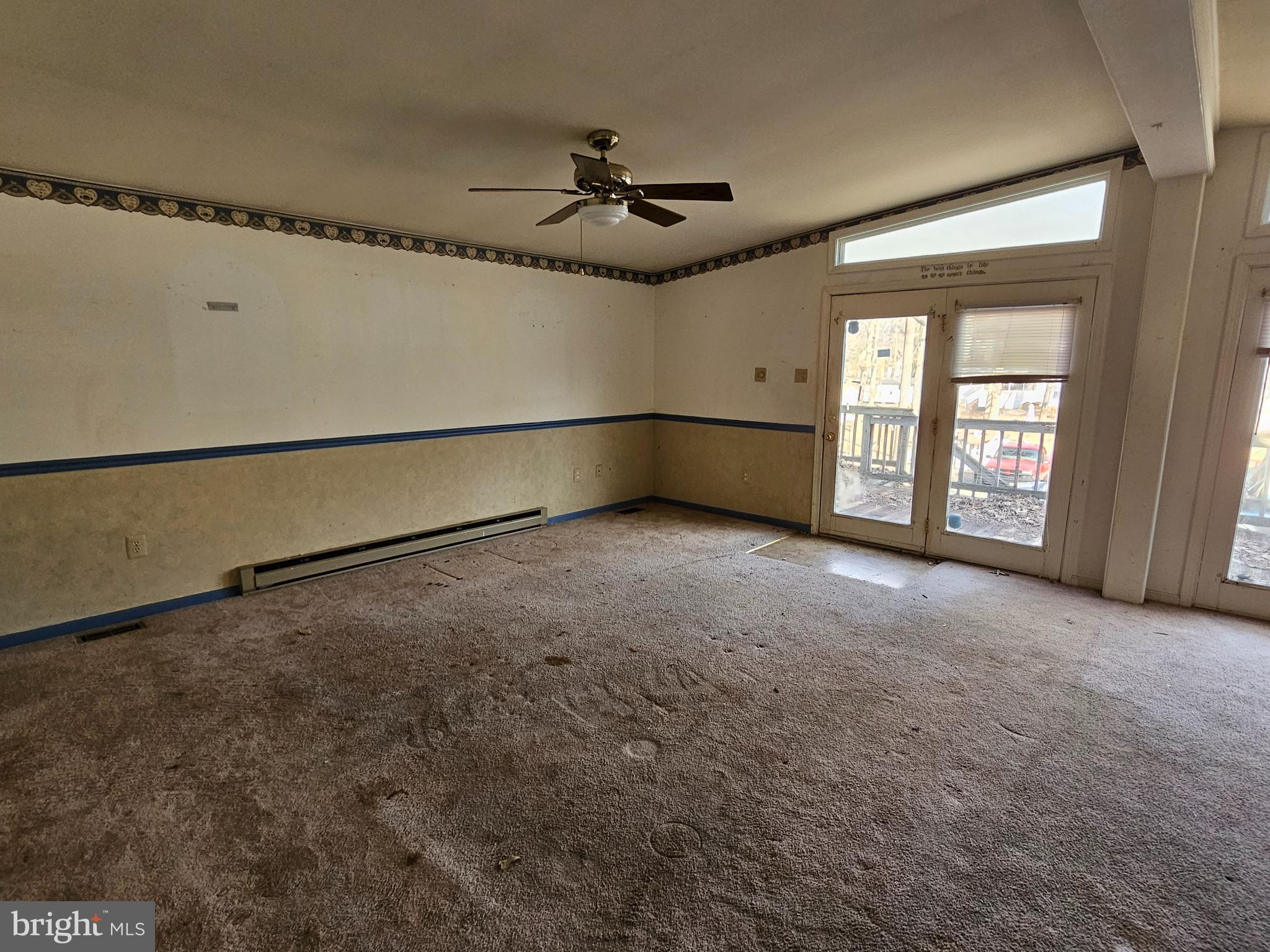 WHITE SANDS - Residential