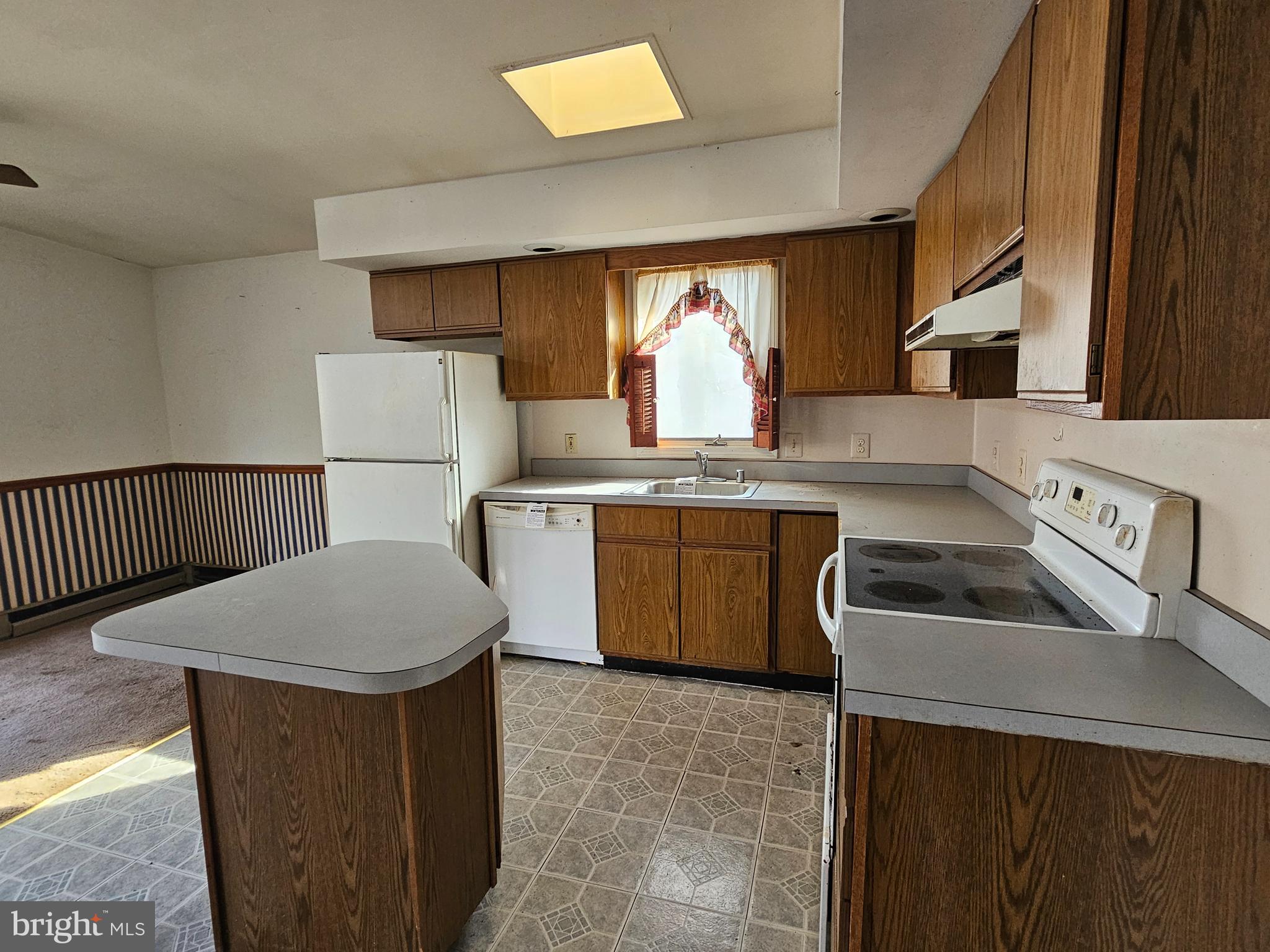 WHITE SANDS - Residential