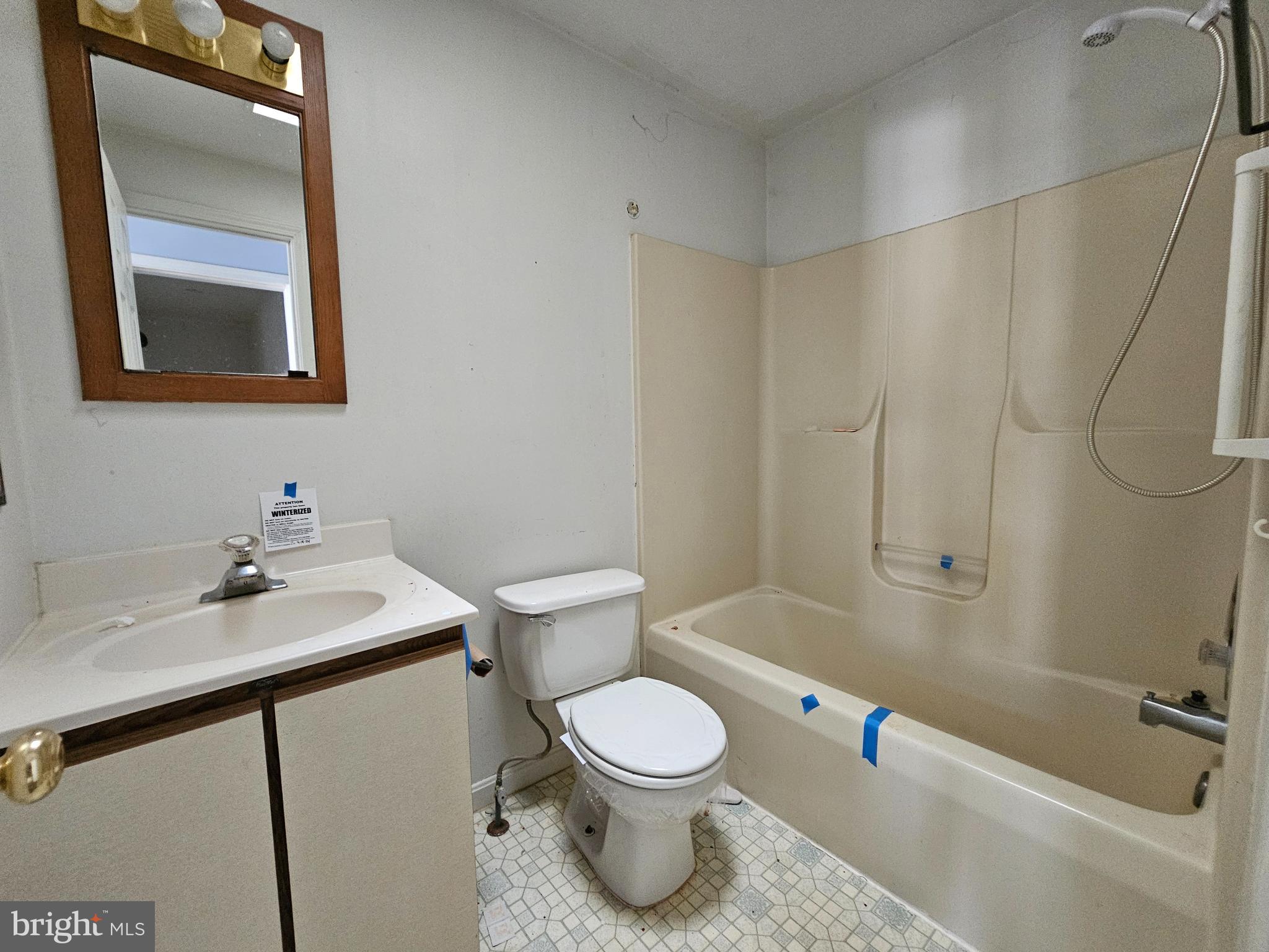 WHITE SANDS - Residential