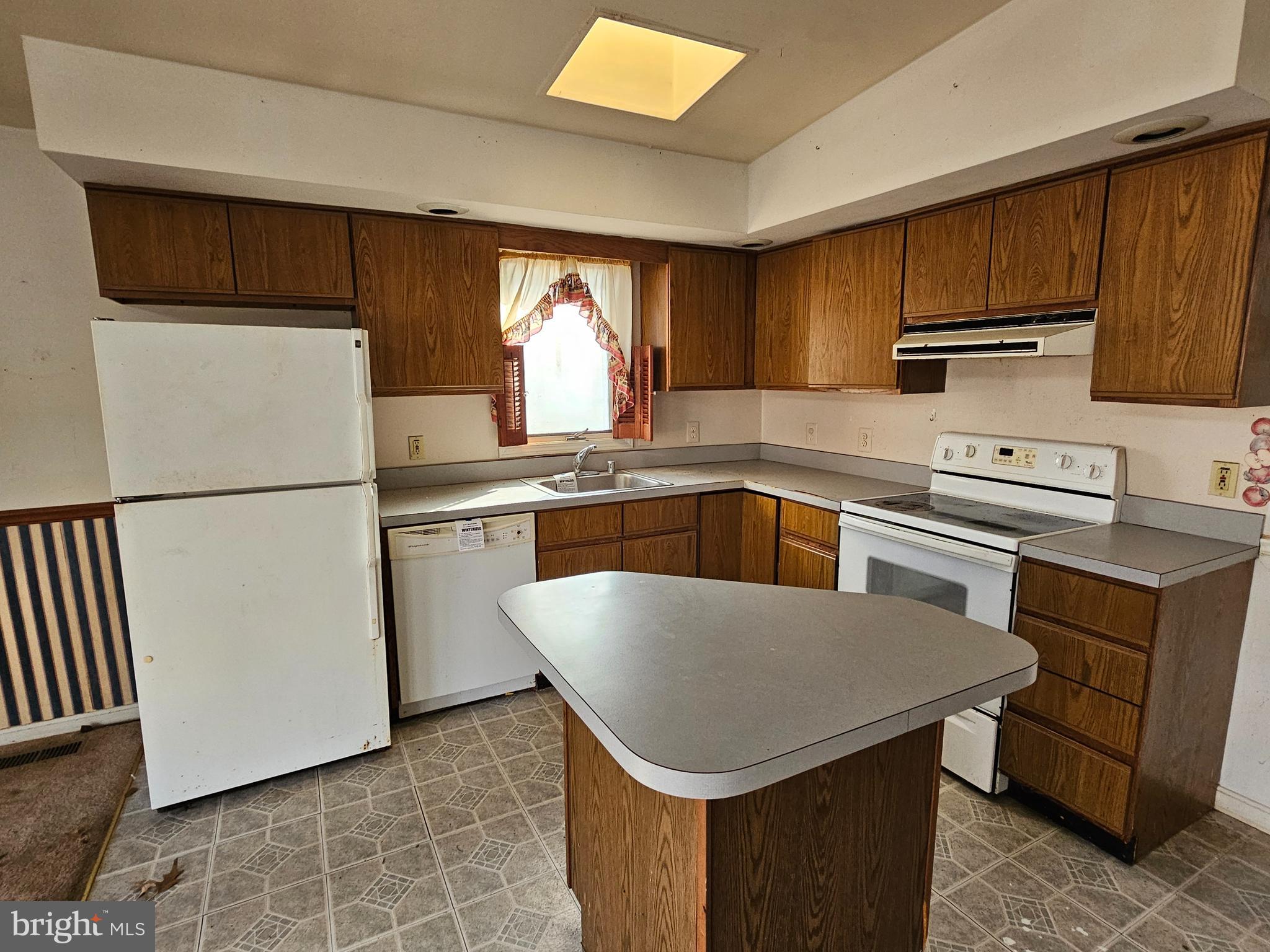 WHITE SANDS - Residential