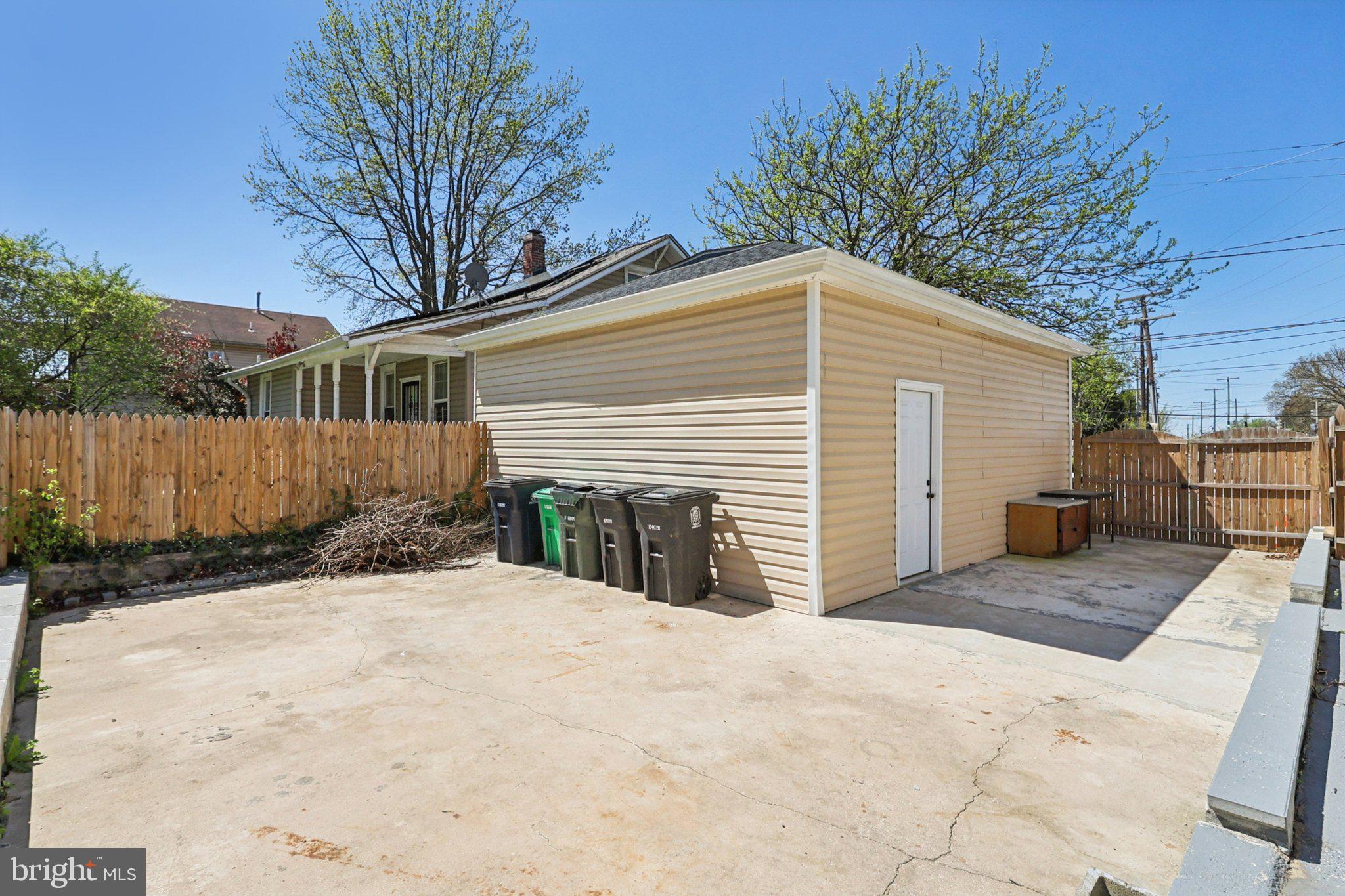 BRADBURY HEIGHTS - Residential