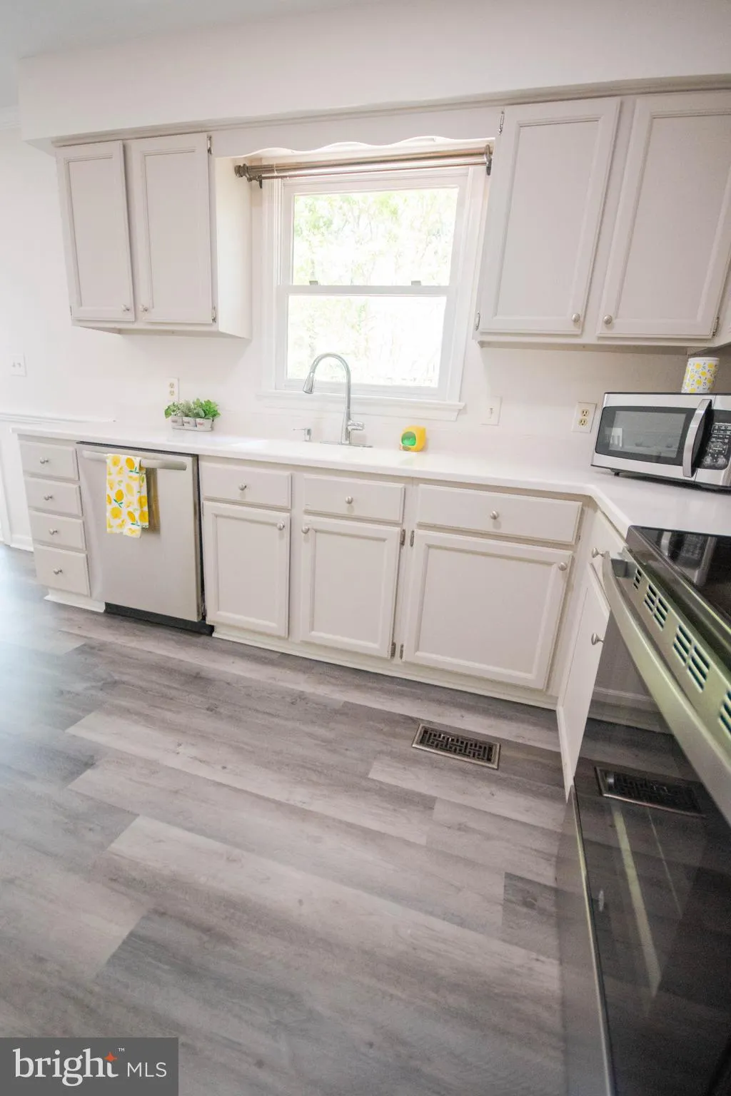 Stafford, Virginia 22556, United States, 5 Bedrooms Bedrooms, ,3 BathroomsBathrooms,Residential,Active,121310