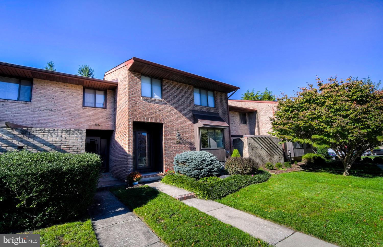 VALLEYWOOD AT FIVE FARMS - Residential Lease