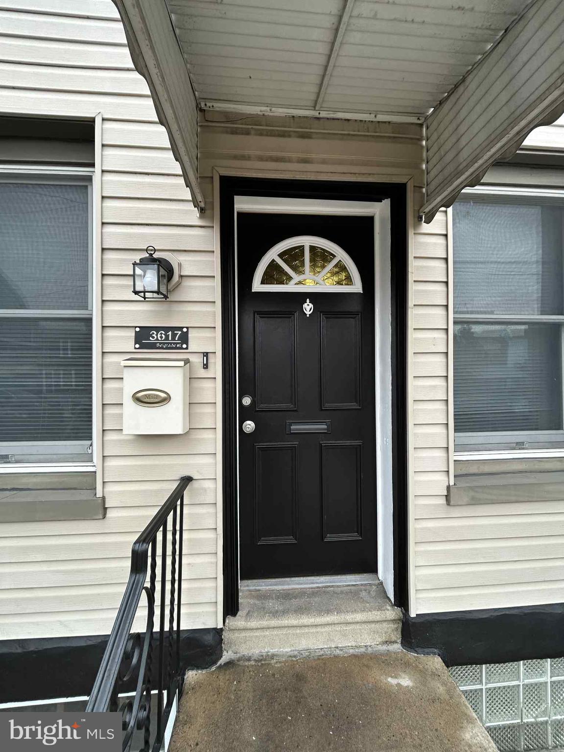 PORT RICHMOND - Residential Lease
