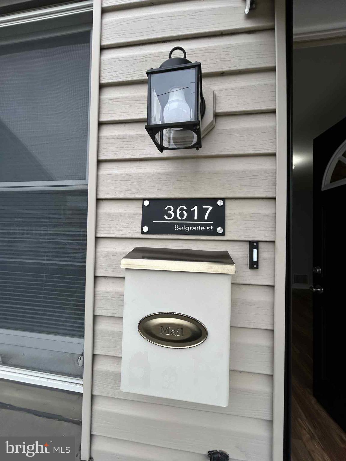 PORT RICHMOND - Residential Lease