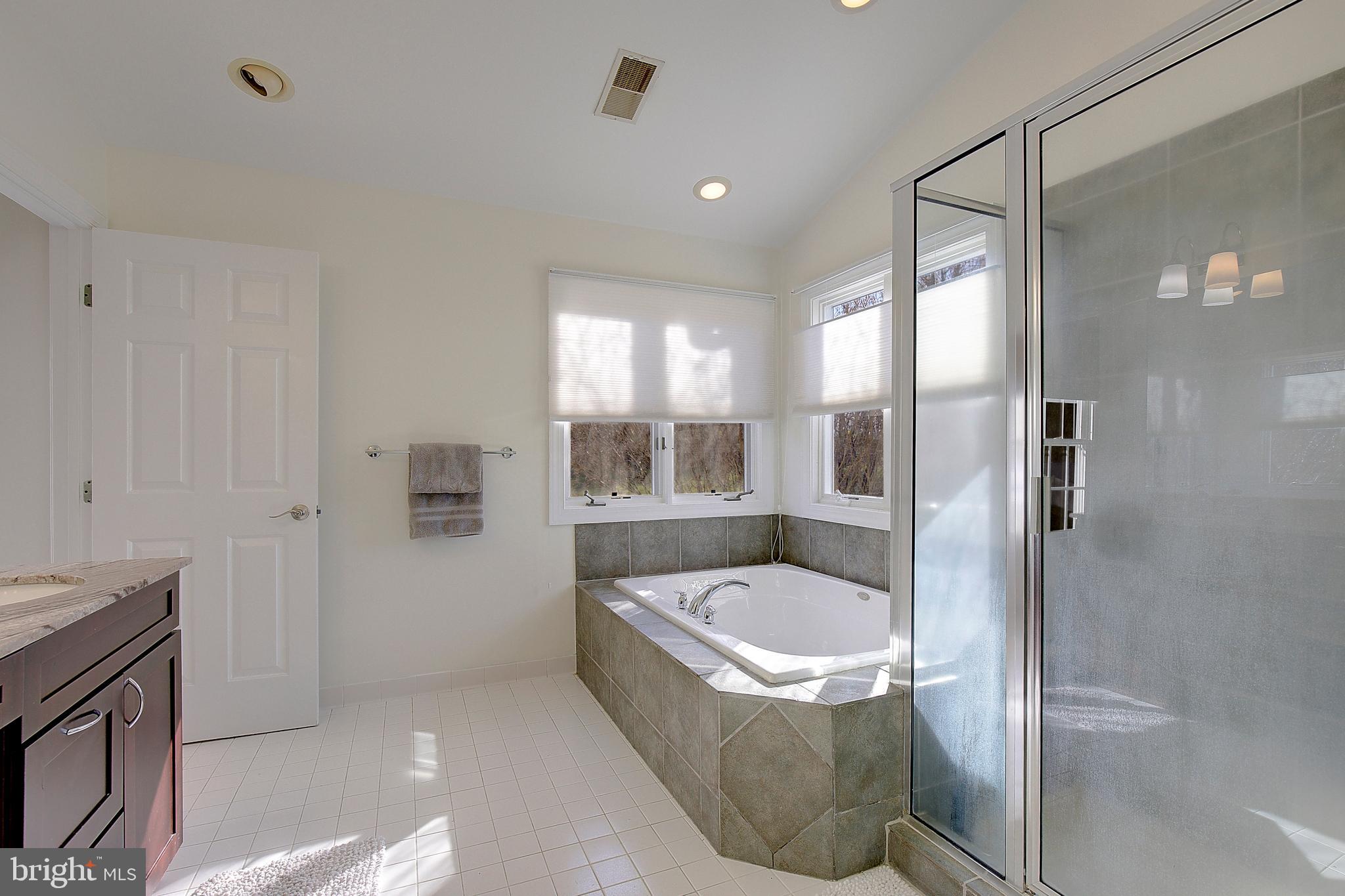 WYNNEWOOD - Residential