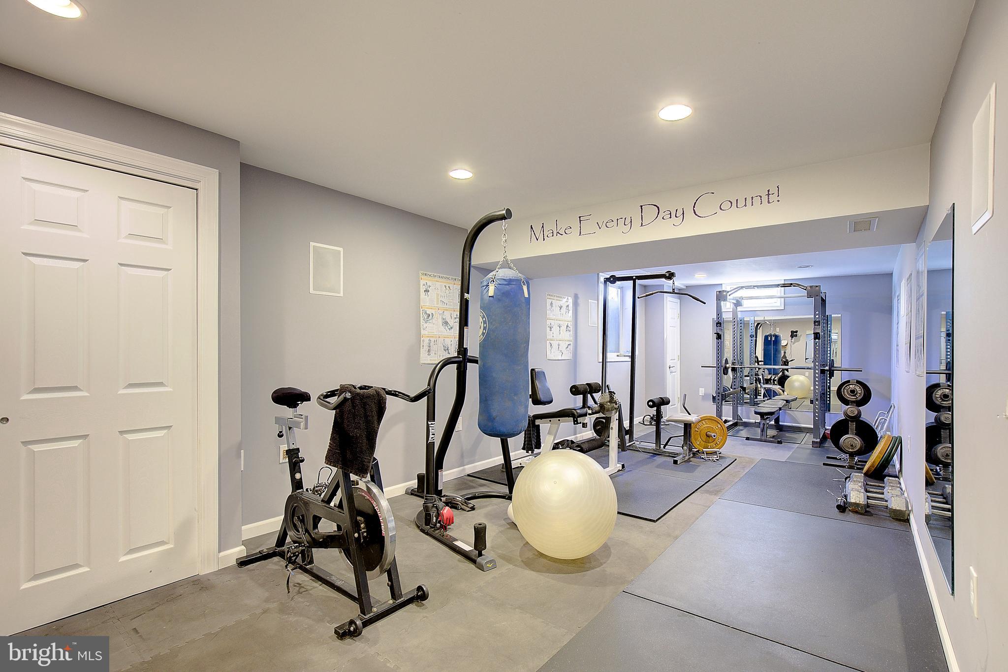 WYNNEWOOD - Residential